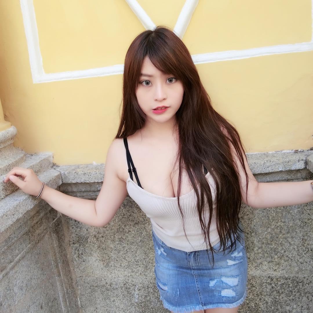 台湾极品妹子Yumi.K 身材超好的私房照