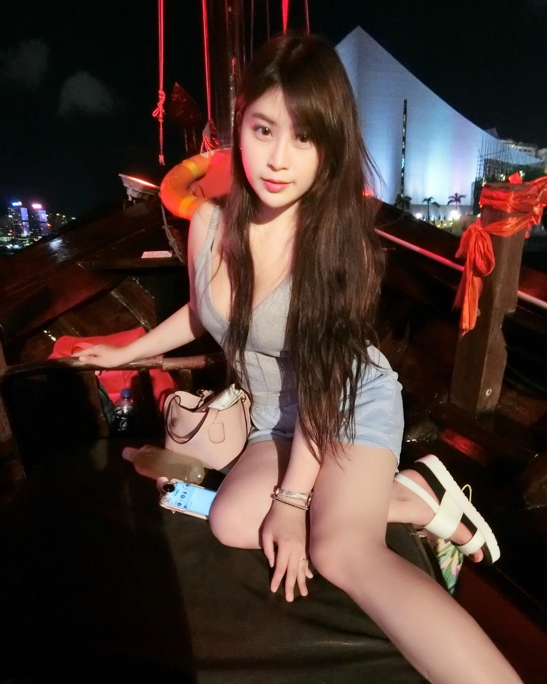 台湾极品妹子Yumi.K 身材超好的私房照