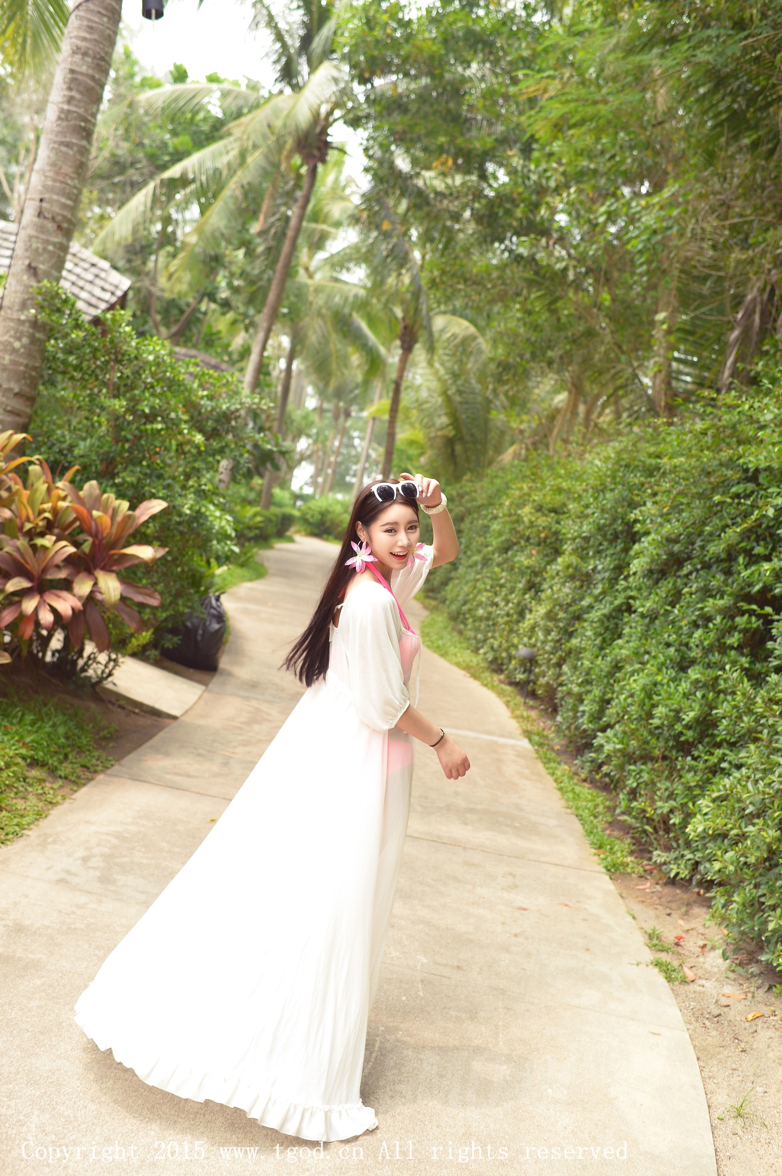 徐妍馨Mandy [TGOD推女神]高清写真图普吉岛旅拍 第二刊 ~