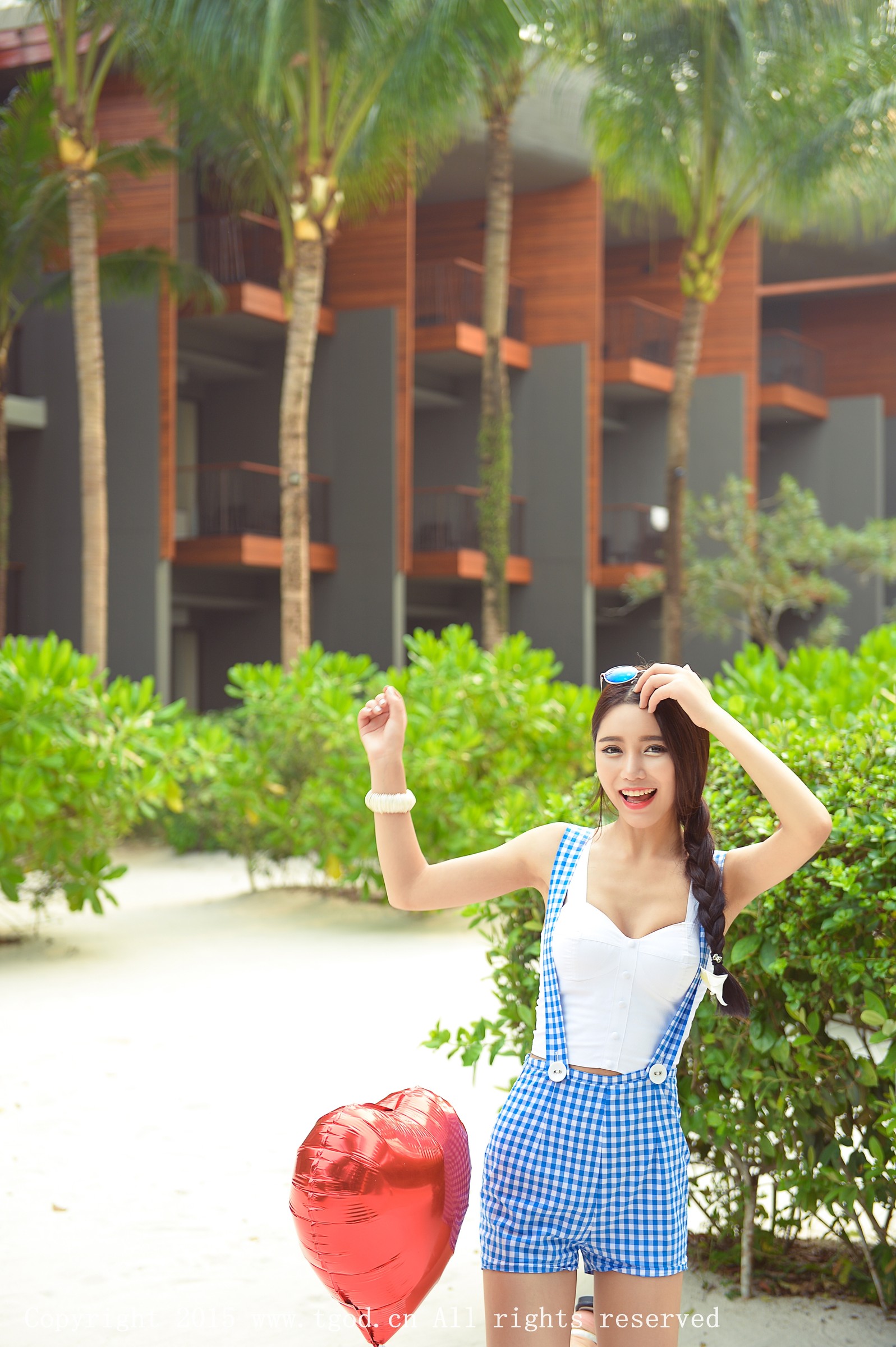 徐妍馨Mandy [TGOD推女神]高清写真图普吉岛旅拍 第三刊 ~