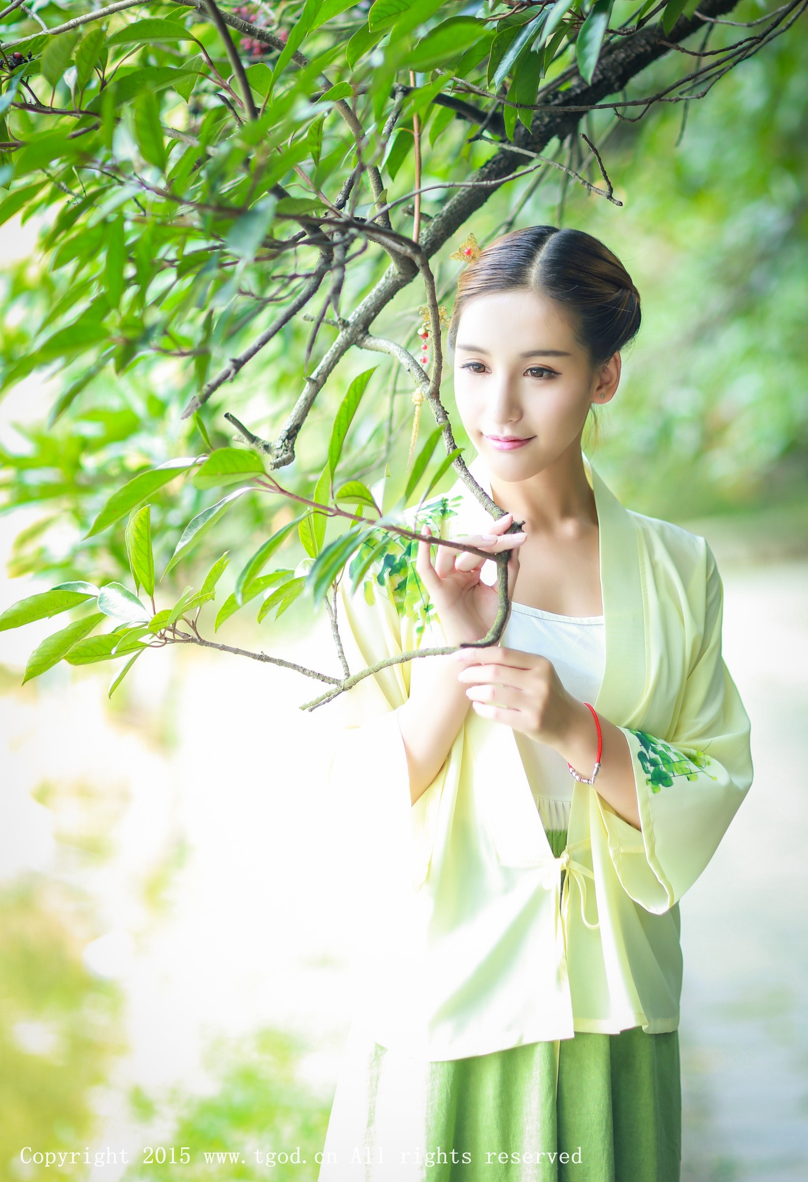 艾希Ice [TGOD推女神]高清写真图清新汉服之艾希女神 ~