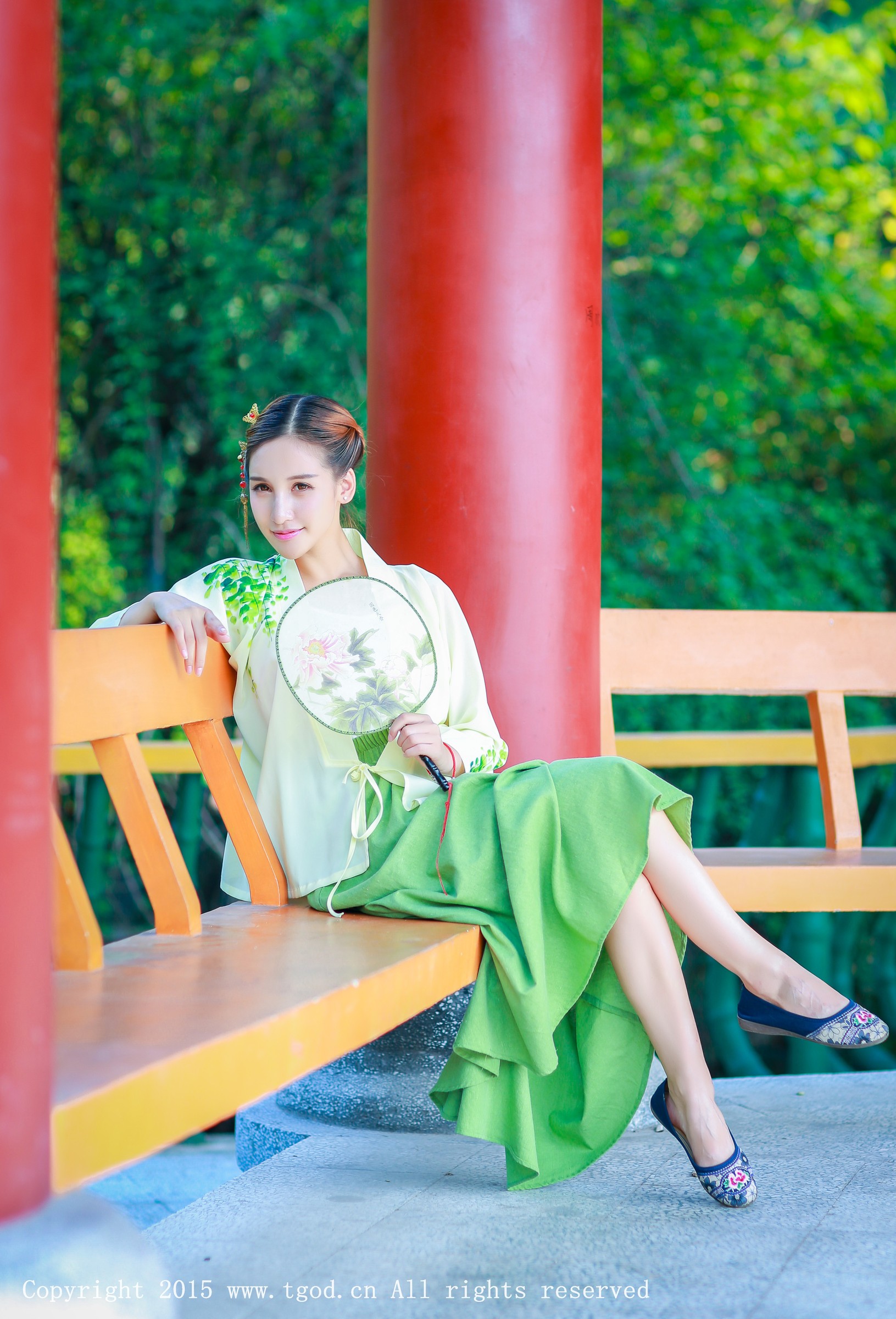 艾希Ice [TGOD推女神]高清写真图清新汉服之艾希女神 ~