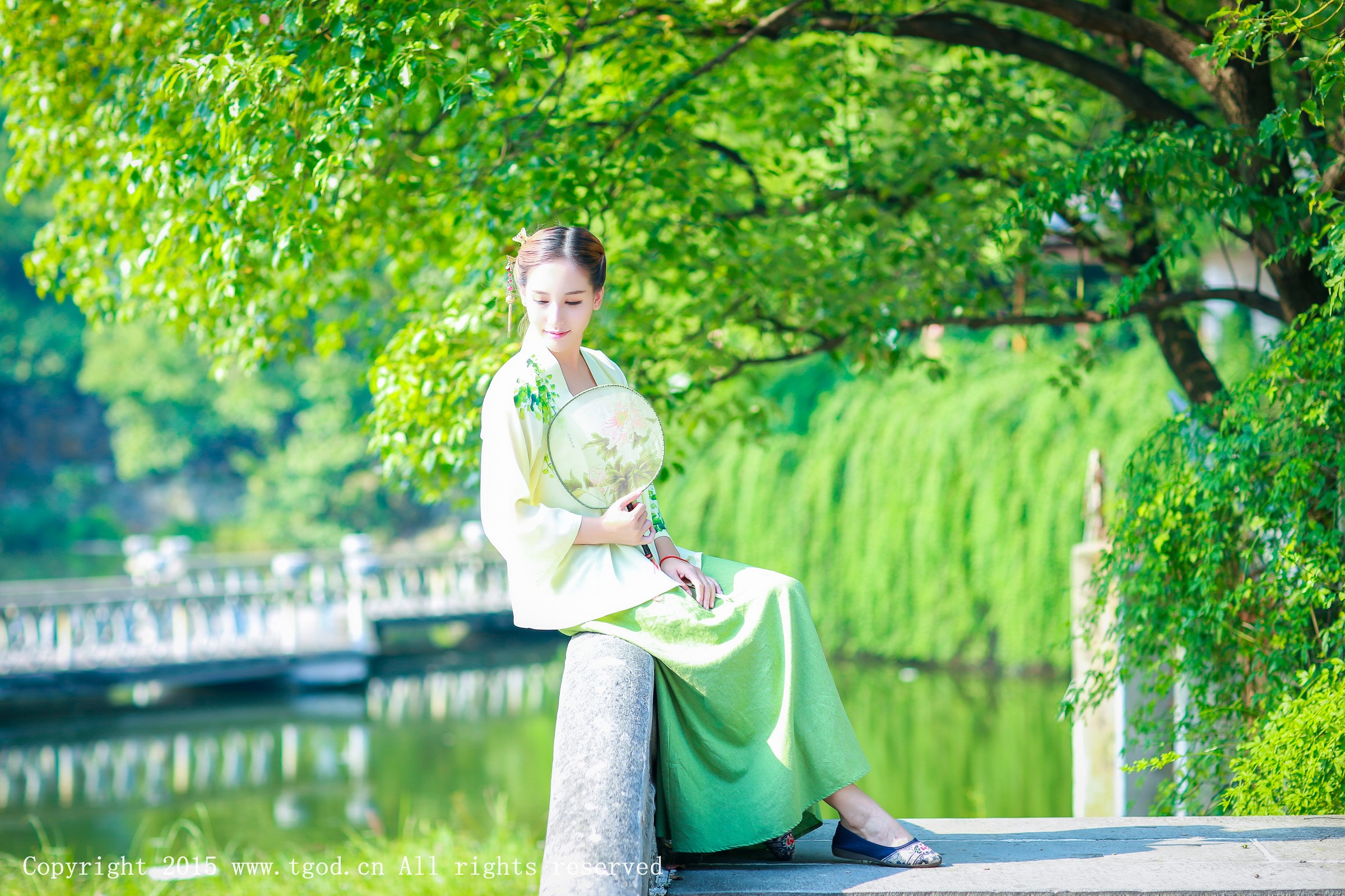 艾希Ice [TGOD推女神]高清写真图清新汉服之艾希女神 ~