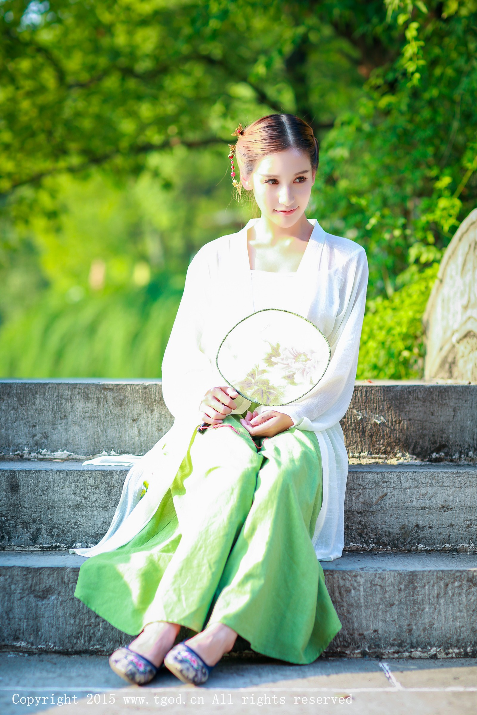 艾希Ice [TGOD推女神]高清写真图清新汉服之艾希女神 ~