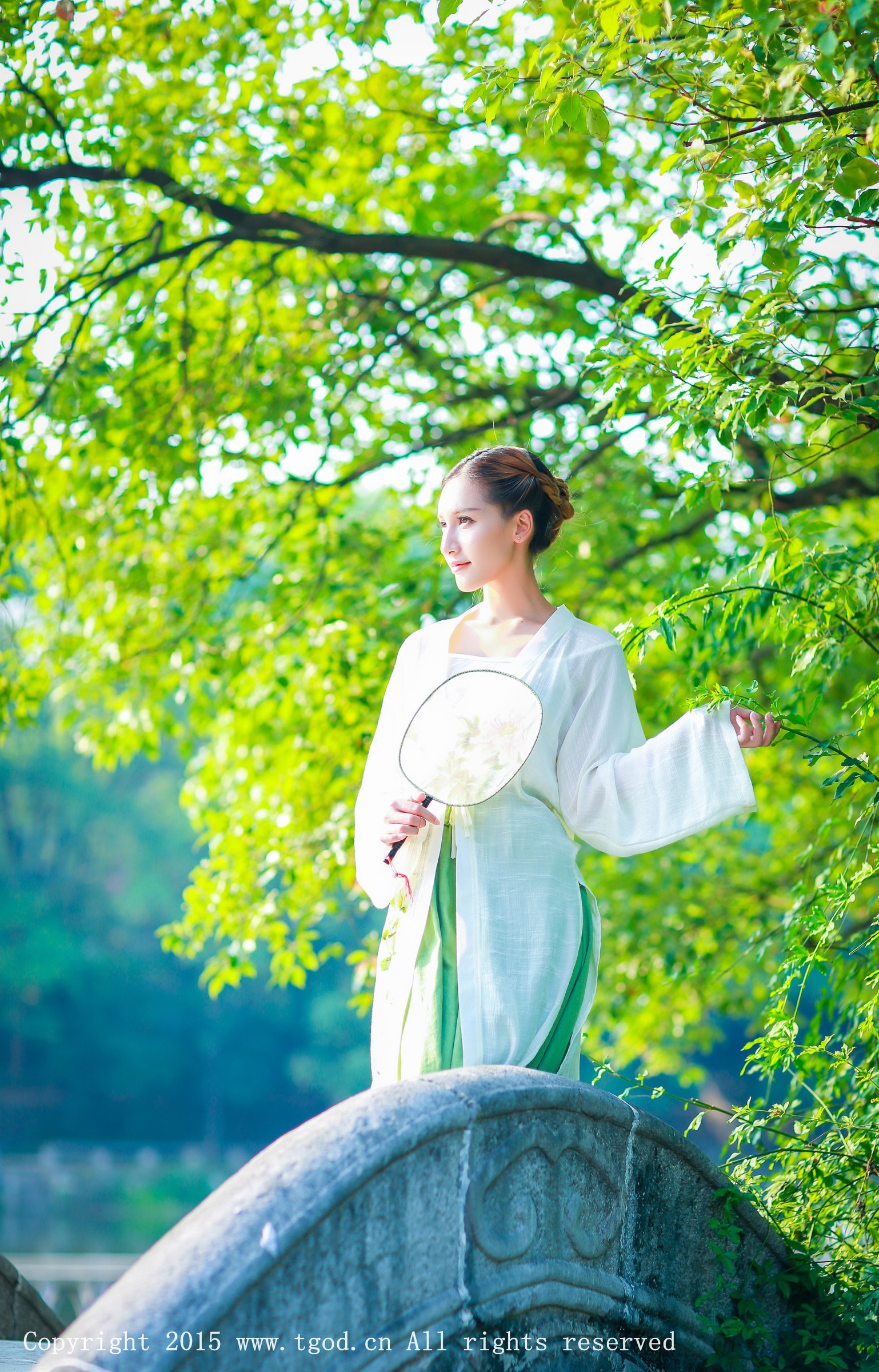 艾希Ice [TGOD推女神]高清写真图清新汉服之艾希女神 ~
