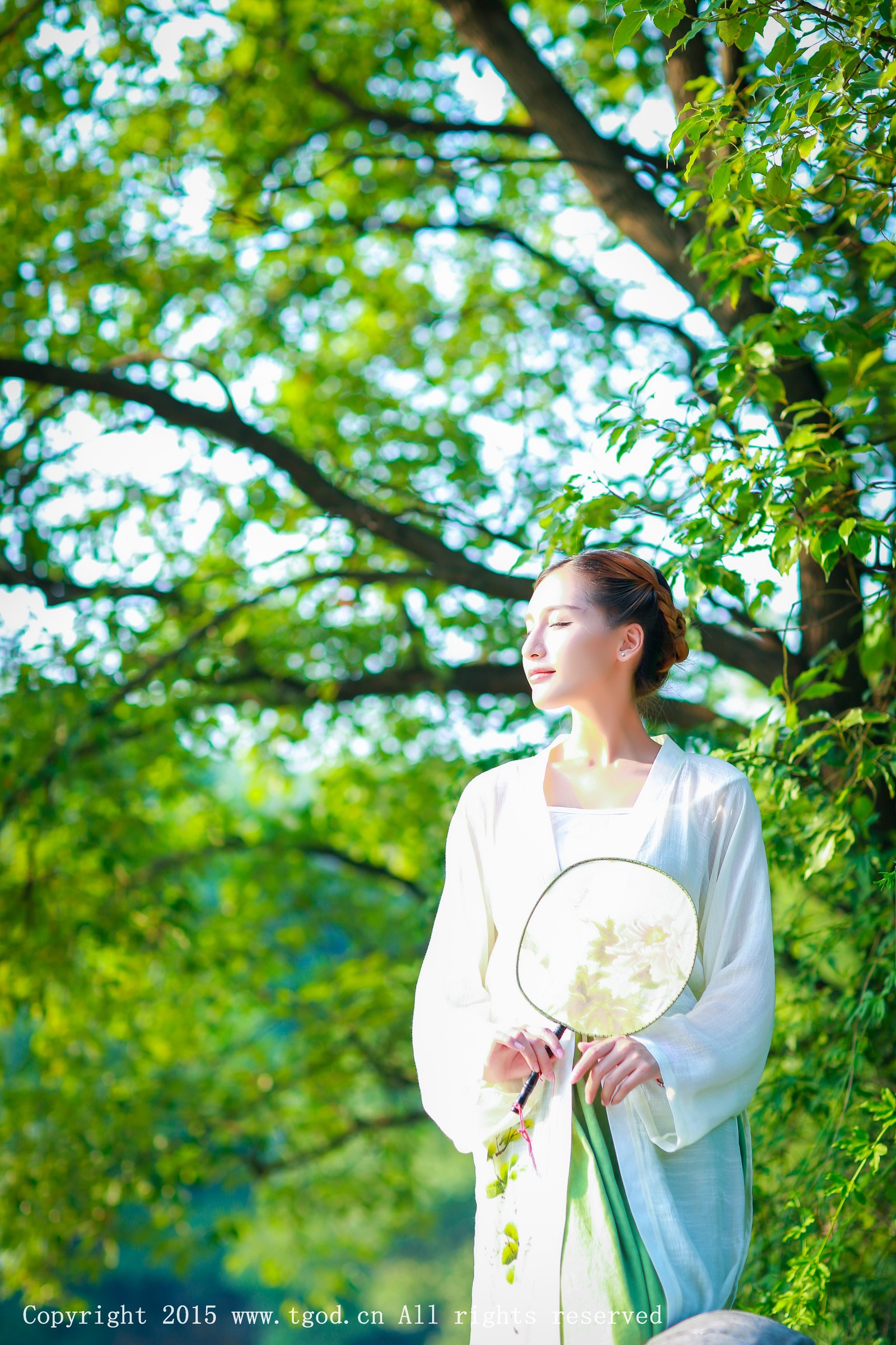 艾希Ice [TGOD推女神]高清写真图清新汉服之艾希女神 ~