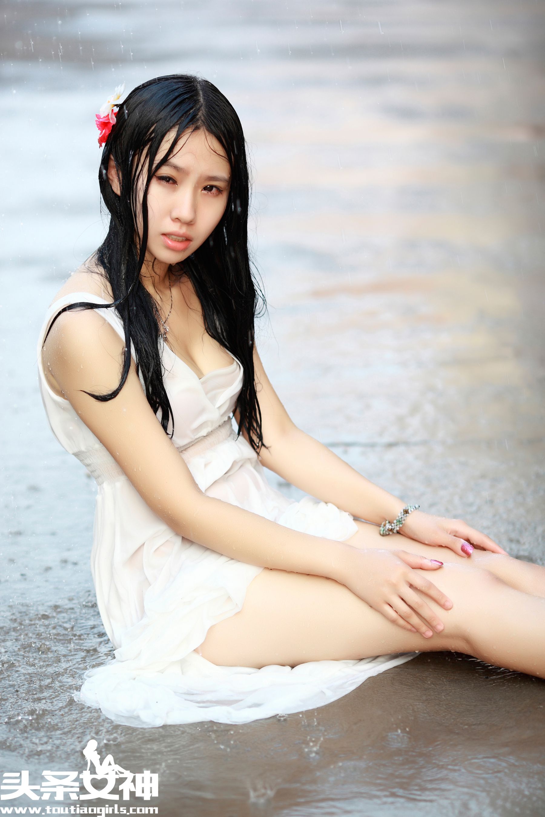 琪琪 [TouTiao头条女神]高清写真图2016-08-06 异域萝莉