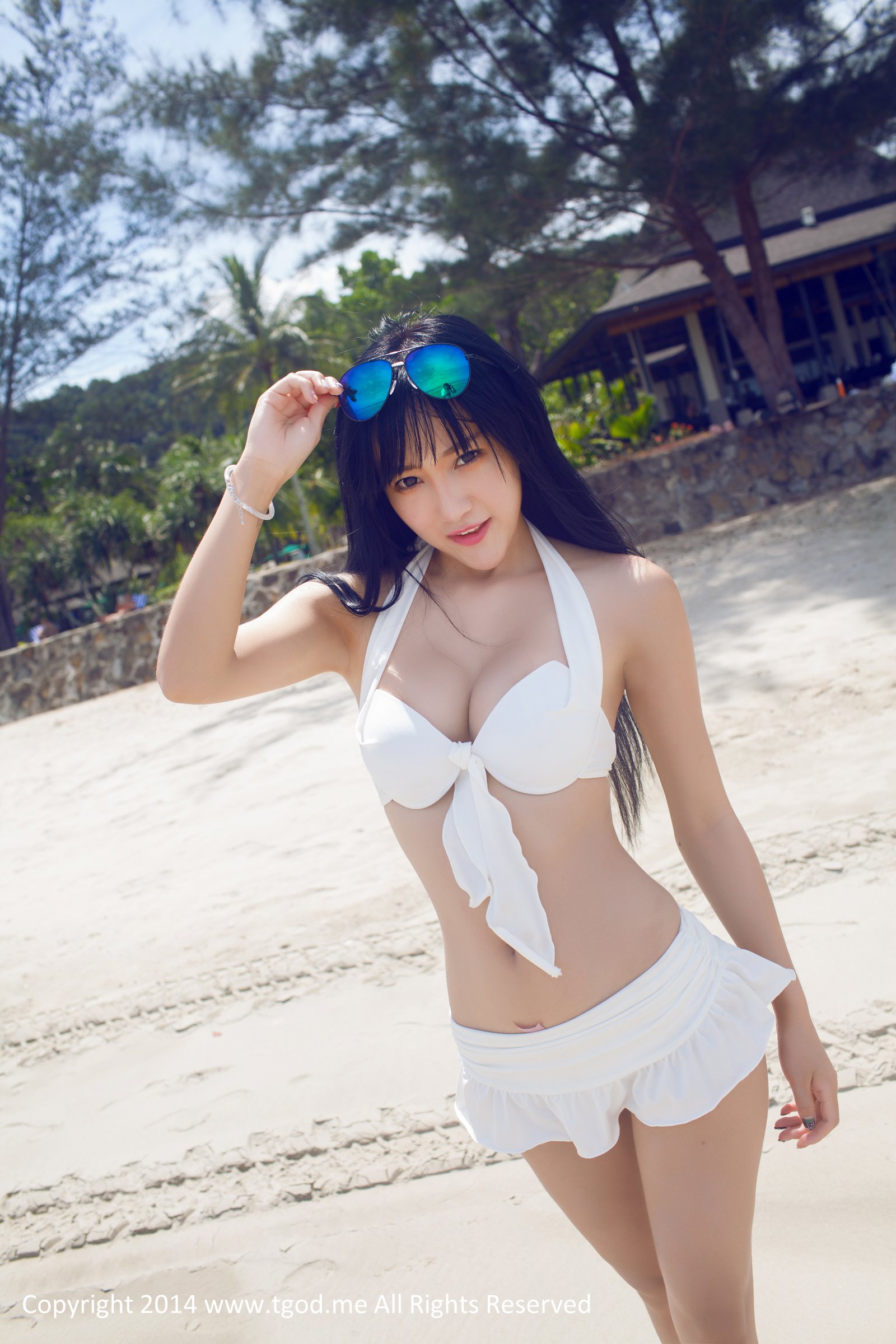 杨上萱 [TGOD推女神]高清写真图娇艳的玫瑰 沙巴系列～