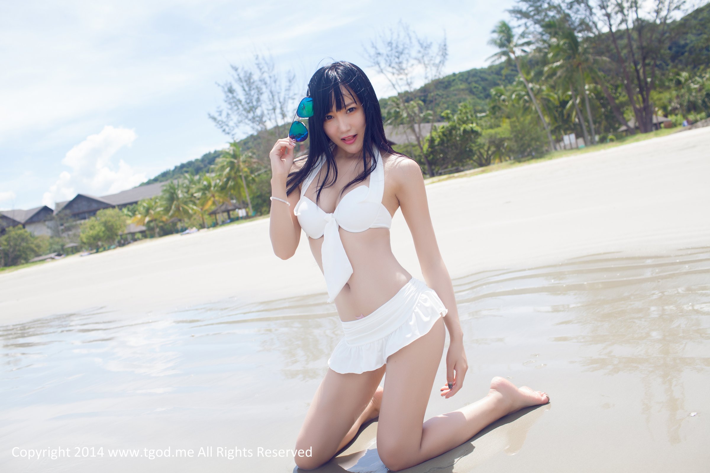 杨上萱 [TGOD推女神]高清写真图娇艳的玫瑰 沙巴系列～
