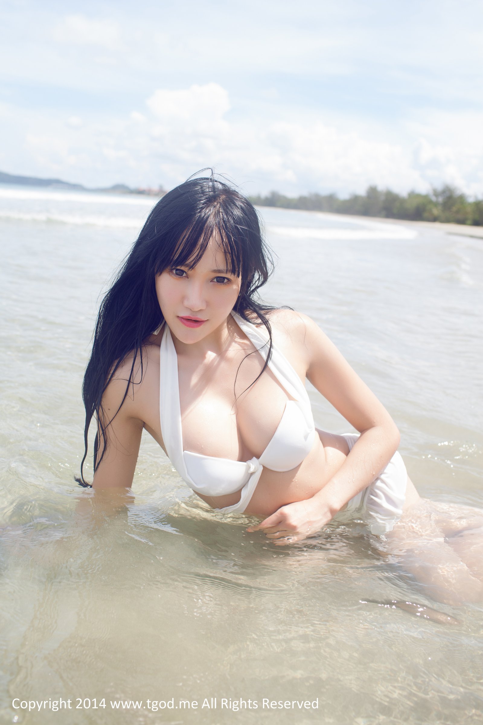 杨上萱 [TGOD推女神]高清写真图娇艳的玫瑰 沙巴系列～