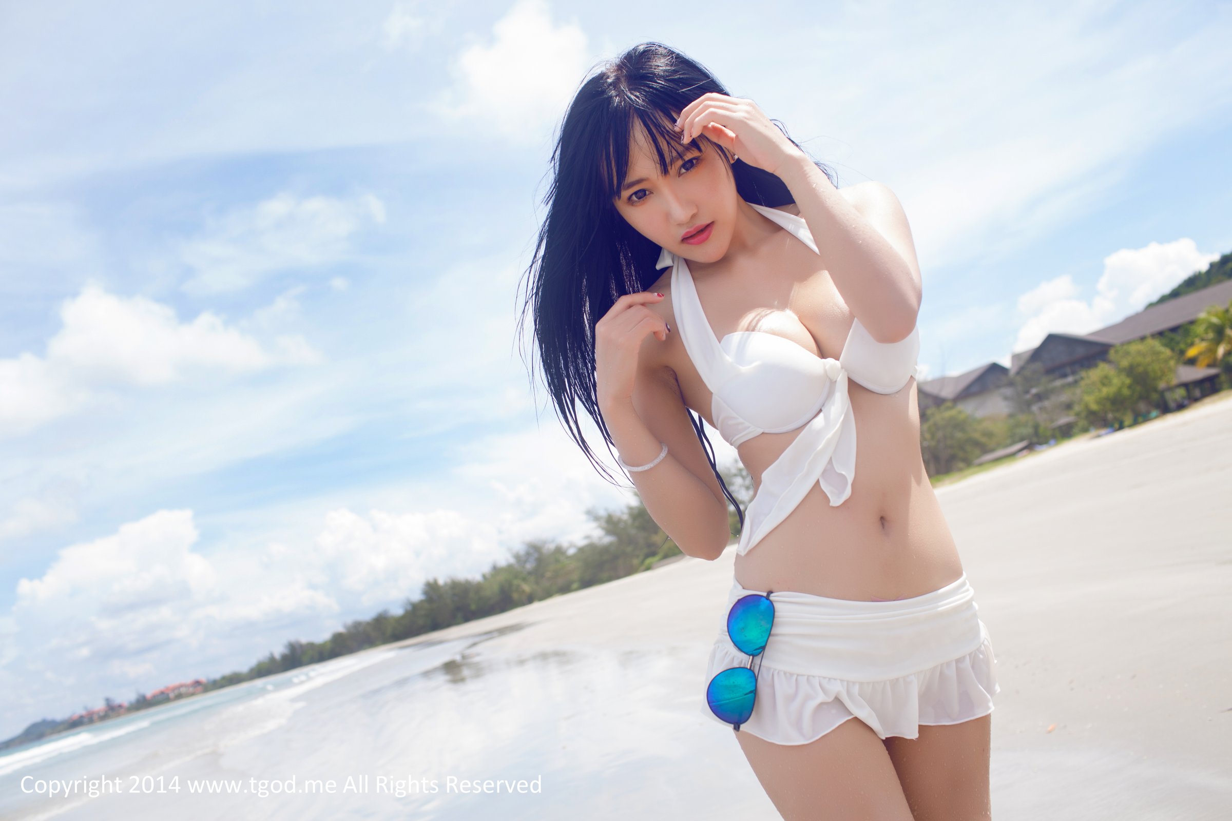 杨上萱 [TGOD推女神]高清写真图娇艳的玫瑰 沙巴系列～