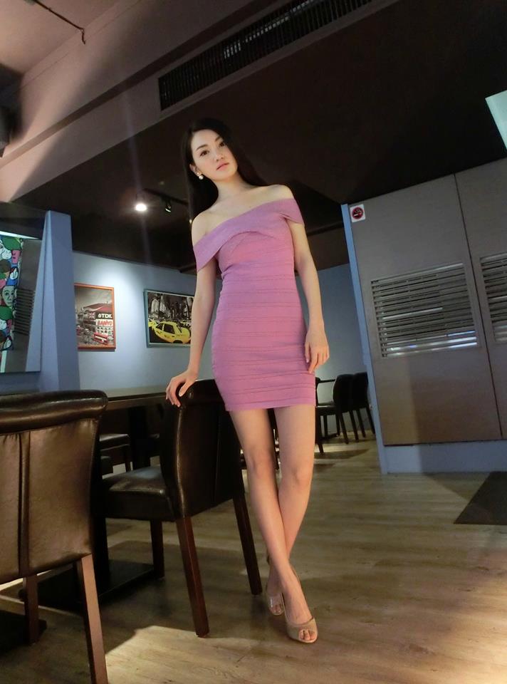 尤致妍(尤緻研)-白皙美腿气质正妹