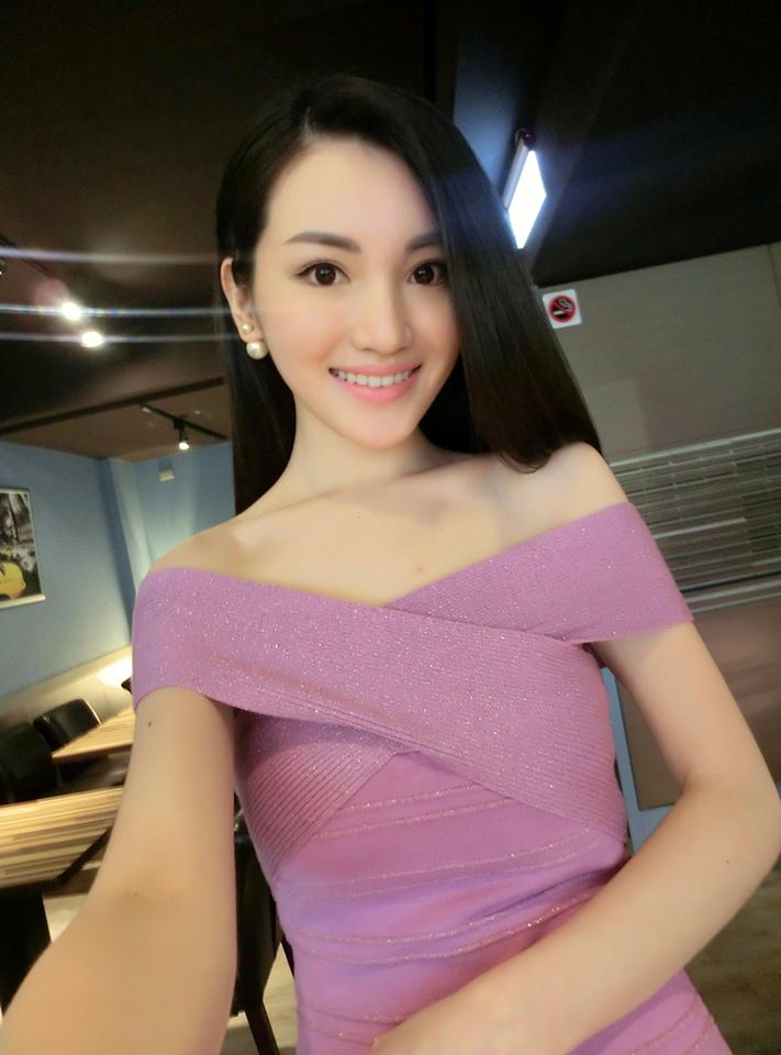 尤致妍(尤緻研)-白皙美腿气质正妹