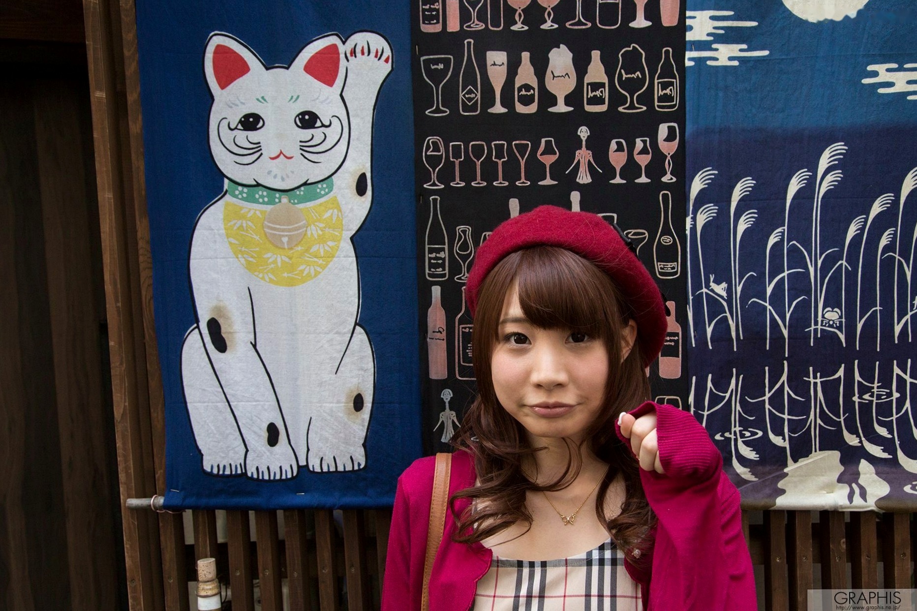 Gallery - Graphis长谷川留衣Rui Hasegawa居家私房系列，甜蜜生日蛋糕，元气美少女治愈系生活照[31P]日本清新私房照治愈系诱惑女神 长谷川留衣女神私房照_秀色女神 - image 1