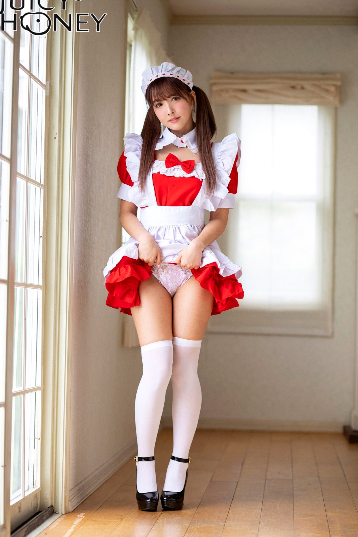 Gallery - 三上悠亚-纯欲女仆装与多款诱惑比基尼-Juicy Honey 234-无圣光私房性感大片日本女仆比基尼性感大尺度 三上悠亚女神私房照_秀色女神 - image 1