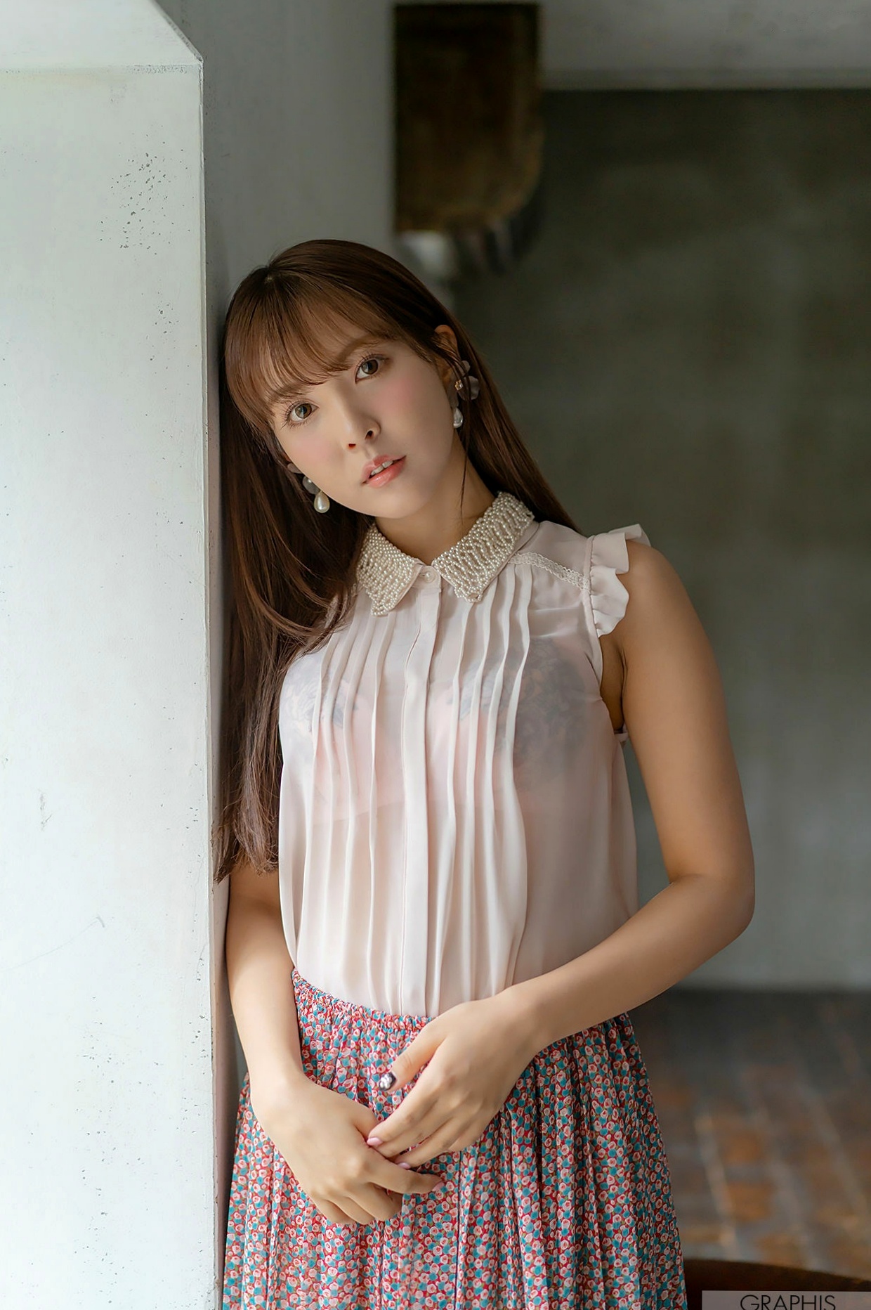 Gallery - Graphis_三上悠亜《Sweet Smile》写真集，性感内衣与时尚礼服诱惑，日本女神绝美诱人美图日本性感诱惑女神内衣 三上悠亚女神私房照_秀色女神 - image 31