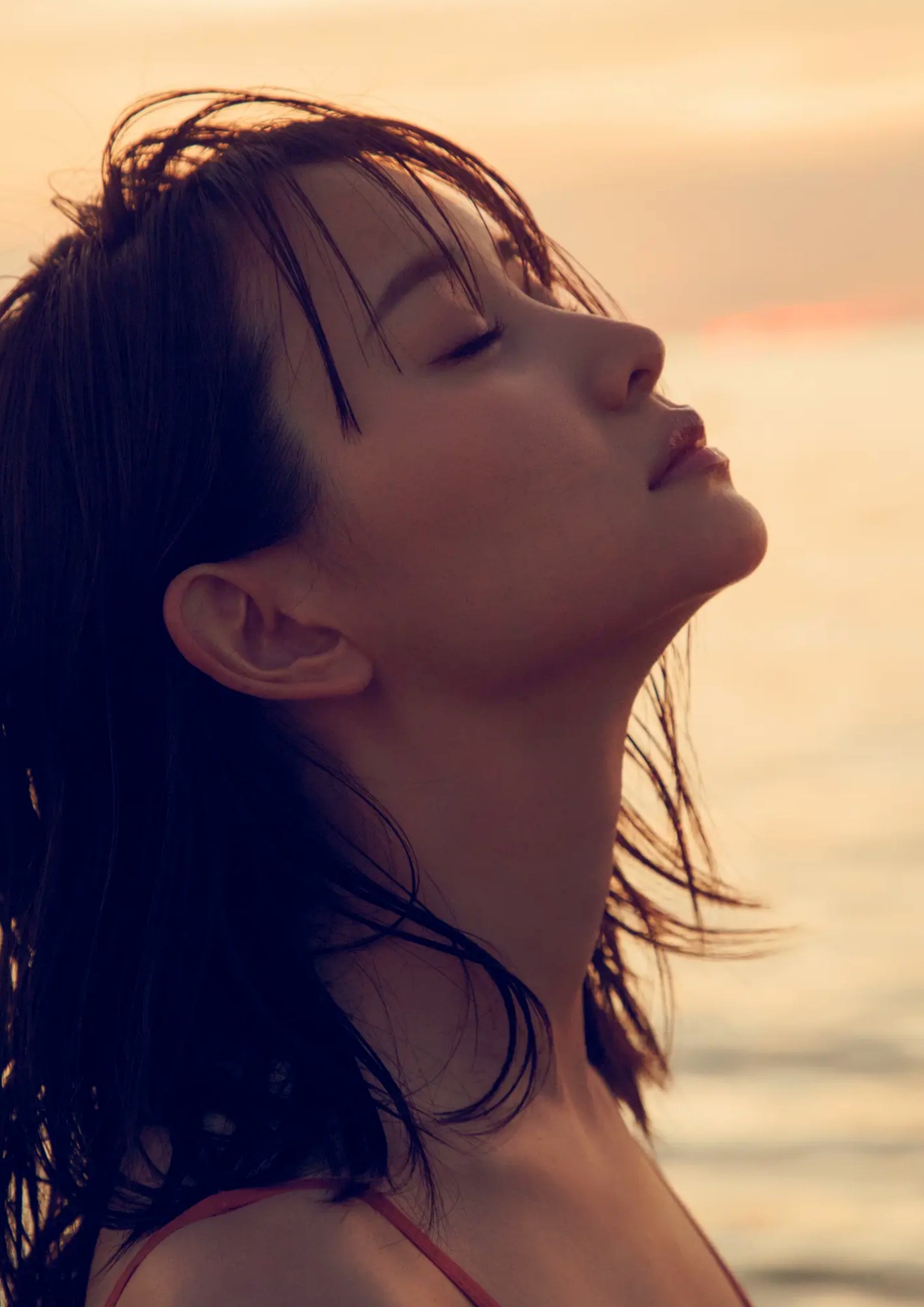 永尾まりや《Capricious》性感内衣与清新户外写真集