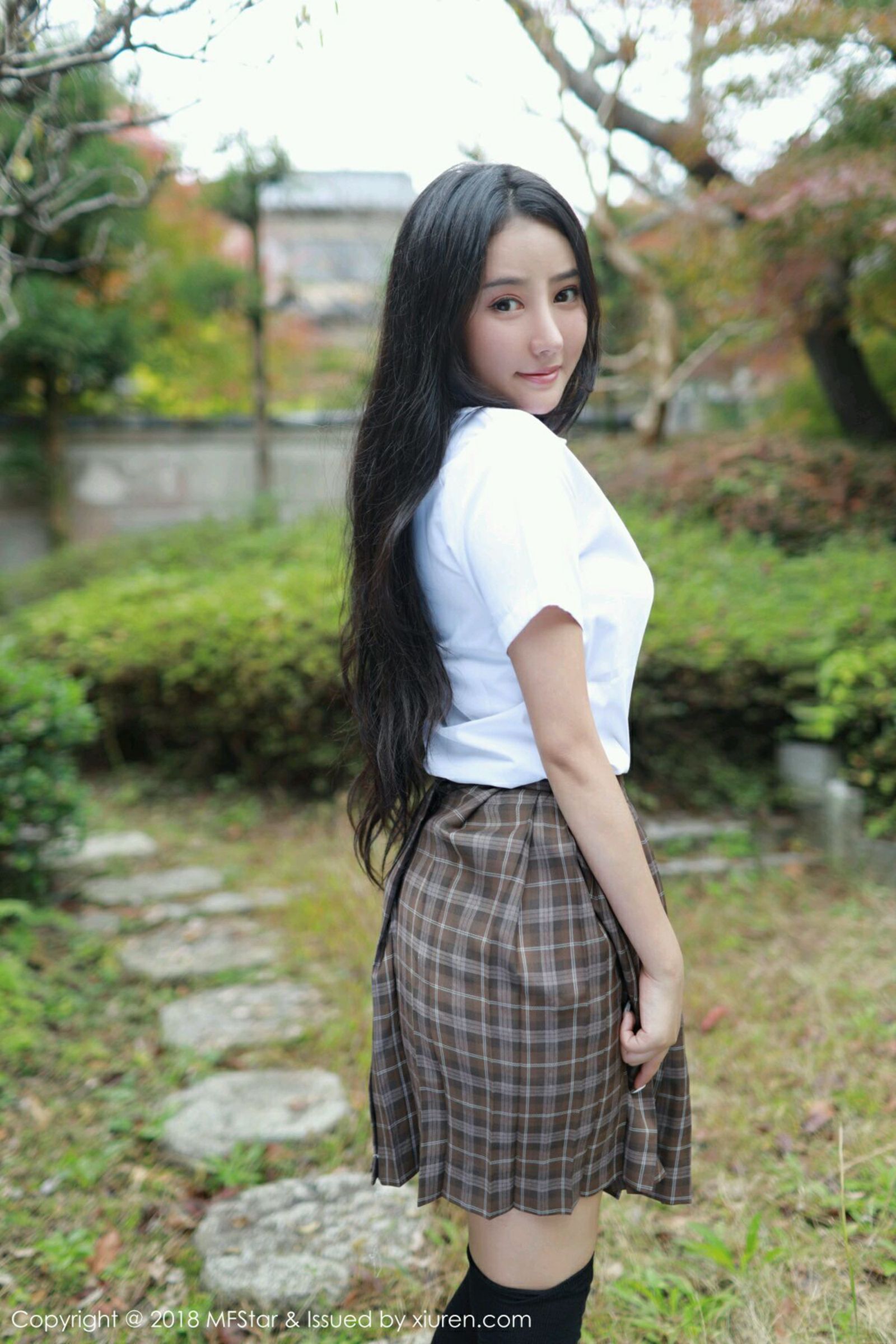 美尻美人玛鲁娜 日本学生妹制服
