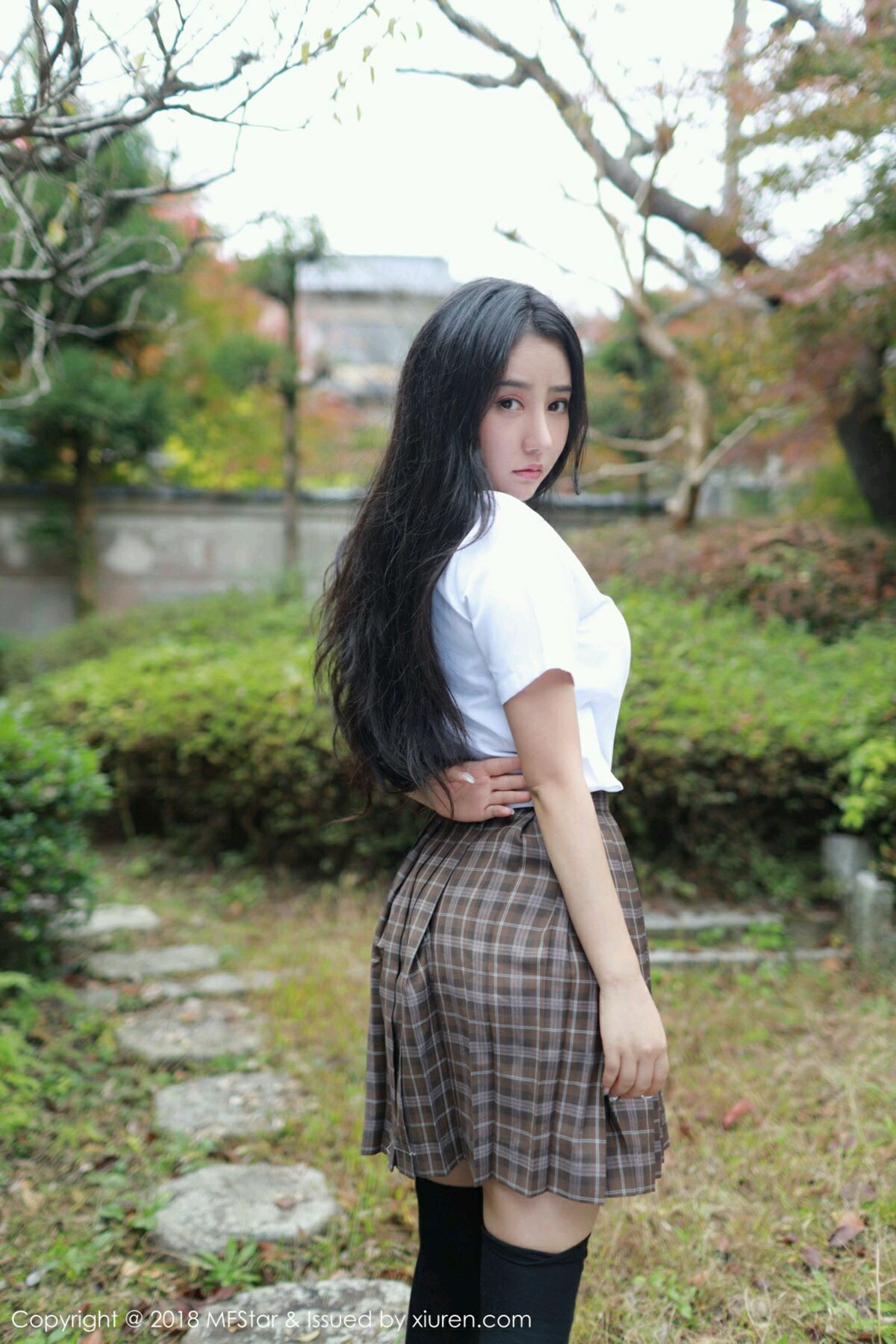 美尻美人玛鲁娜 日本学生妹制服
