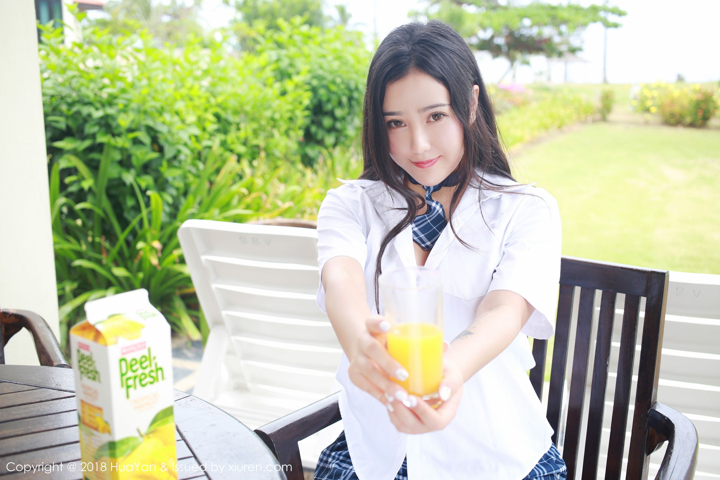 玛鲁娜的美臀诱惑 沙巴旅拍最后一套