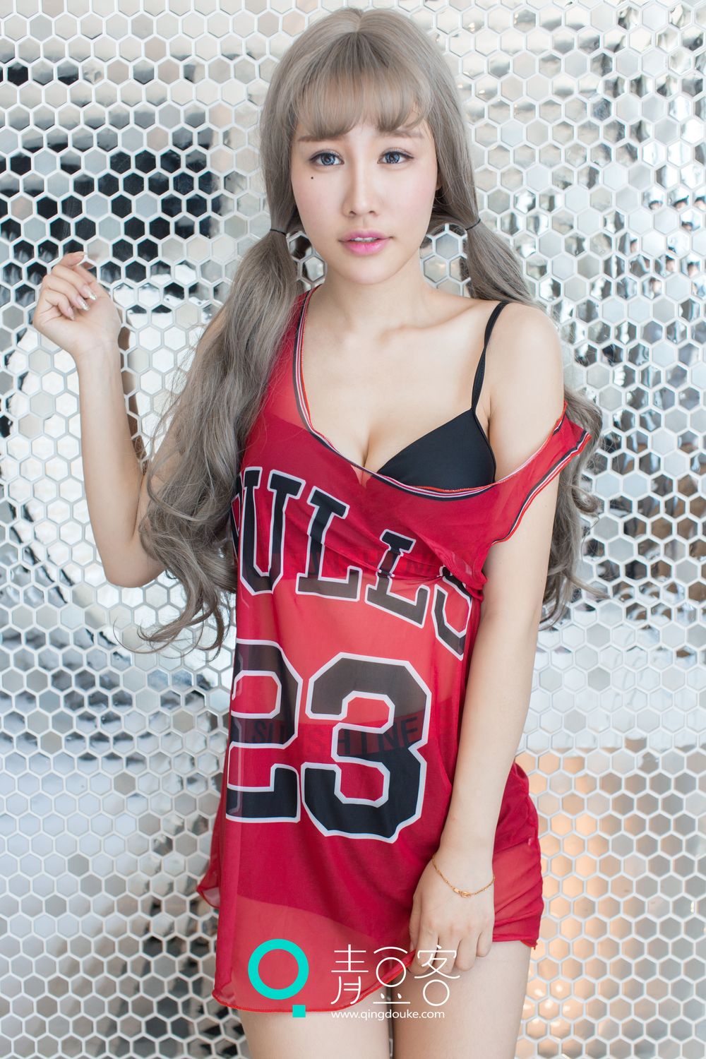 美昕Yumi [青豆客QingDouKe]高清写真图2016-12-11 花色比基尼写真图