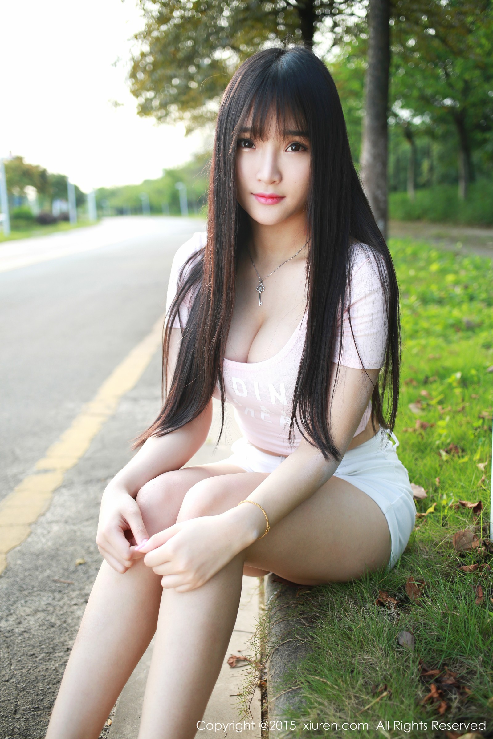夏瑶baby [XIUREN秀人网]高清写真图2015.06.26 XR20150626N00345