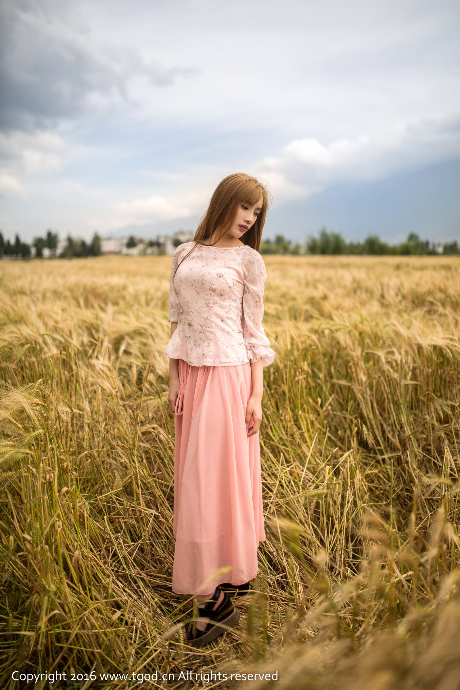土肥圆矮 [TGOD推女神]高清写真图大理旅拍 第一刊 ~