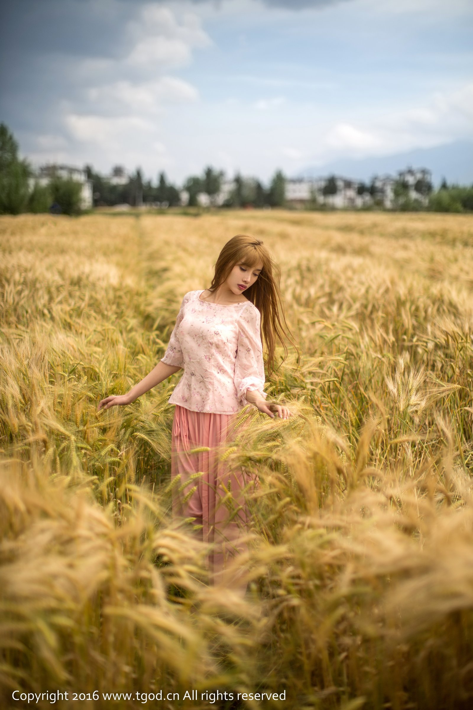 土肥圆矮 [TGOD推女神]高清写真图大理旅拍 第一刊 ~