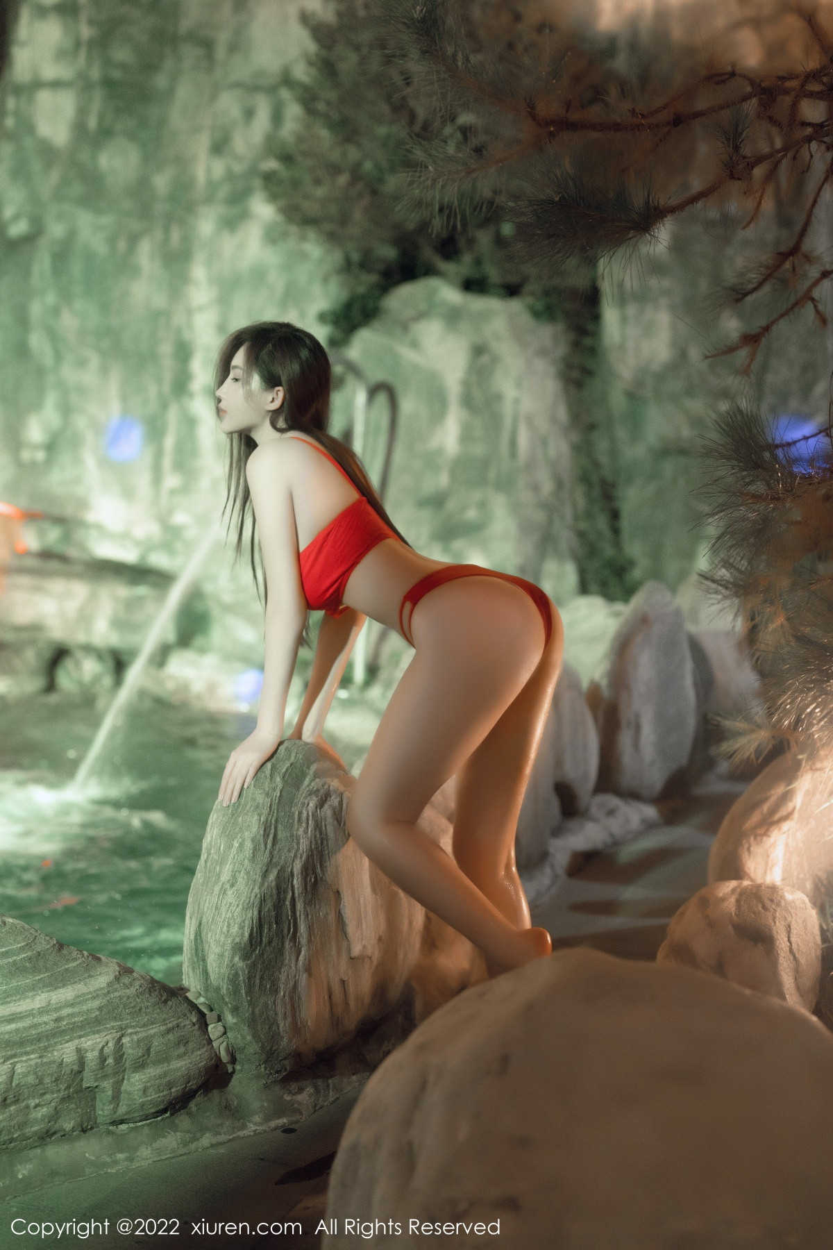 [XiuRen]高清写真图 2022.12.19 No.6014 Carol周妍希 温泉美臀