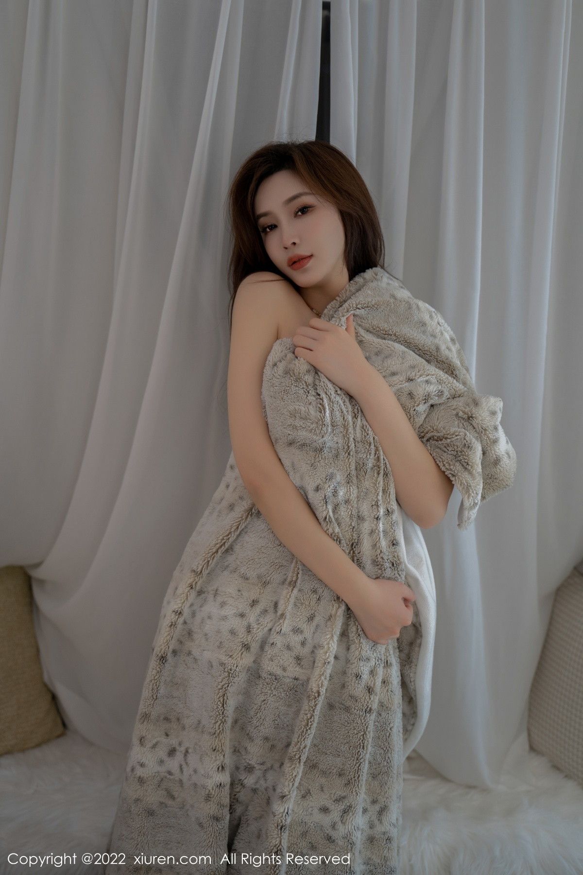 [XiuRen]高清写真图 2022.11.01 No.5787 奶瓶土肥圆矮挫丑黑穷 丰腴美臀
