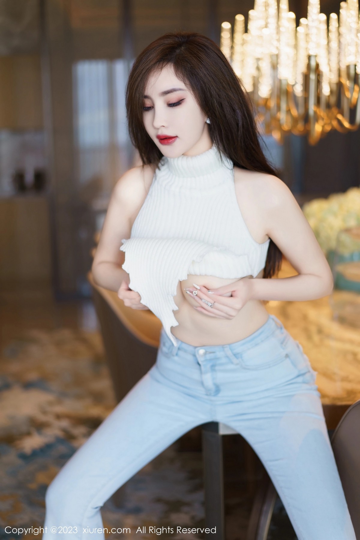 [XiuRen]高清写真图 2023.04.07 No.6534 Carol周妍希 牛仔裤美臀