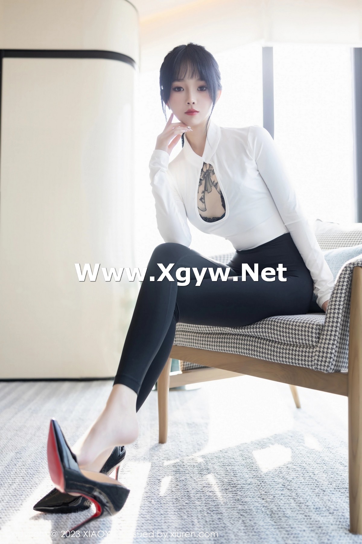 [XIAOYU]高清写真图 2023.04.13 VOL.1006 奶瓶. 美腿清纯