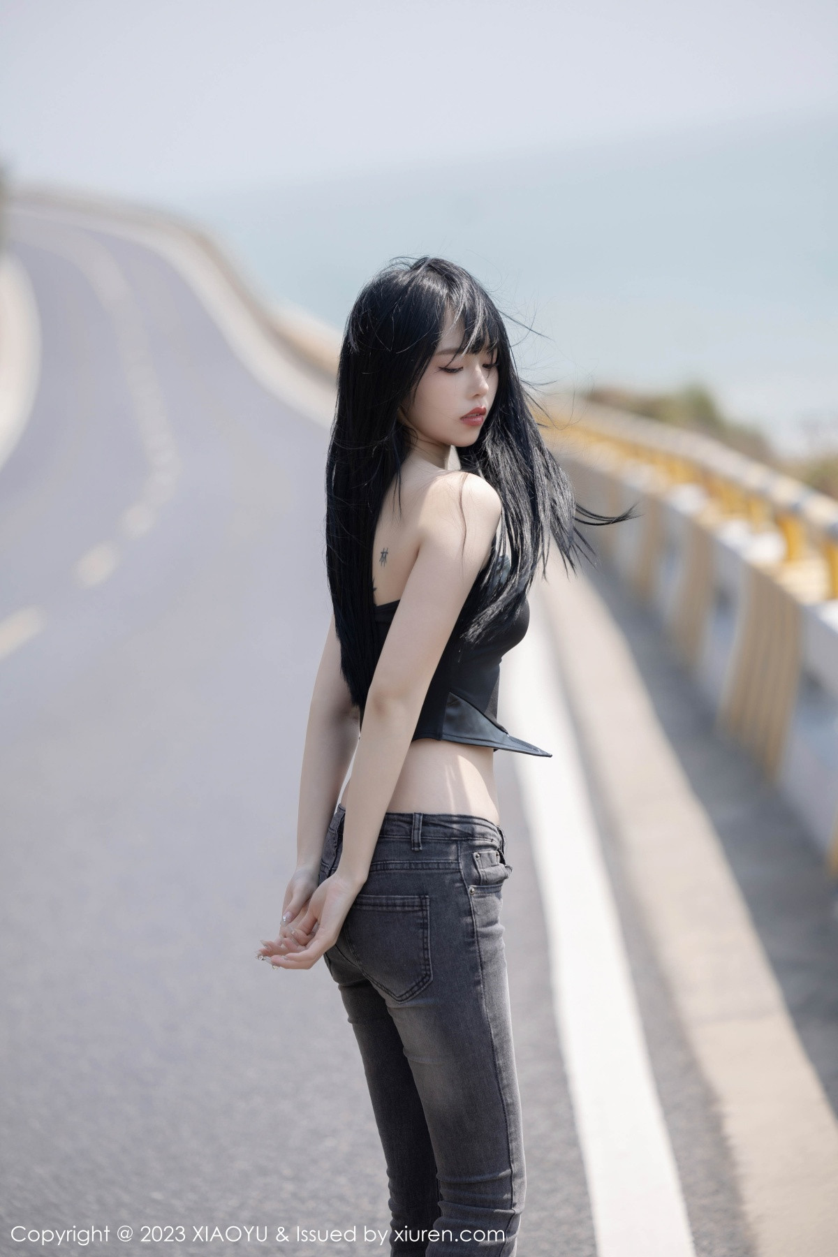 [XIAOYU]高清写真图 2023.06.12 VOL.1047 奶瓶. 清纯美腿