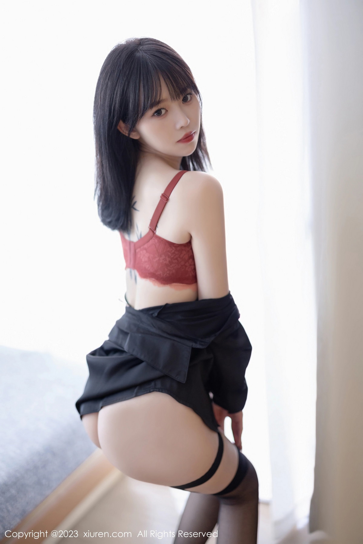 [XIAOYU]高清写真图 2023.07.05 VOL.1063 奶瓶. 黑丝美腿