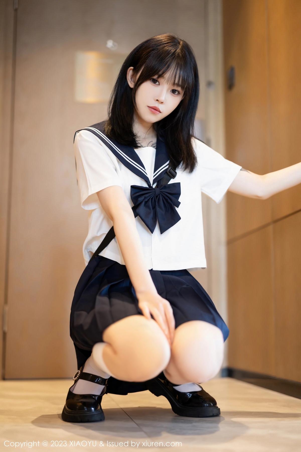 [XIAOYU]高清写真图 2023.08.08 VOL.1087 奶瓶. 学生装美腿