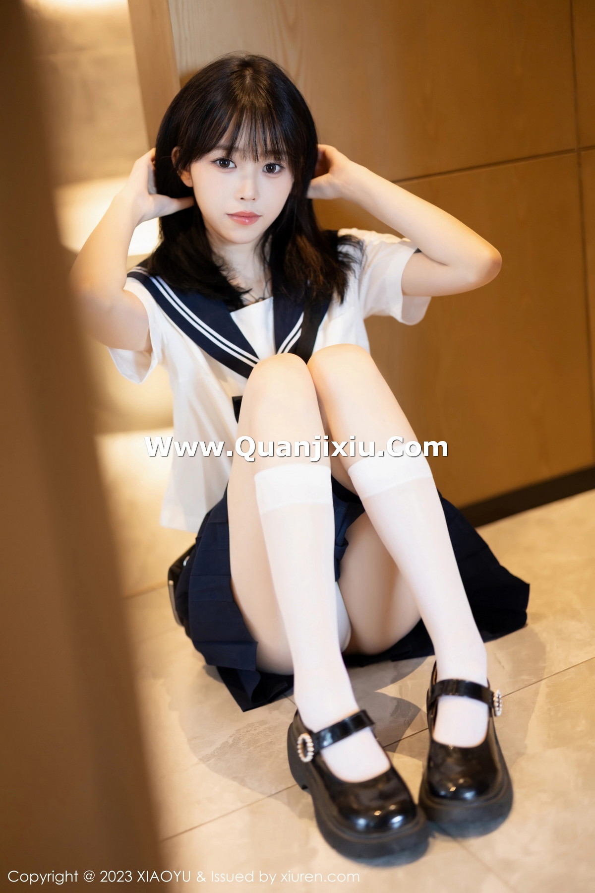 [XIAOYU]高清写真图 2023.08.08 VOL.1087 奶瓶. 学生装美腿