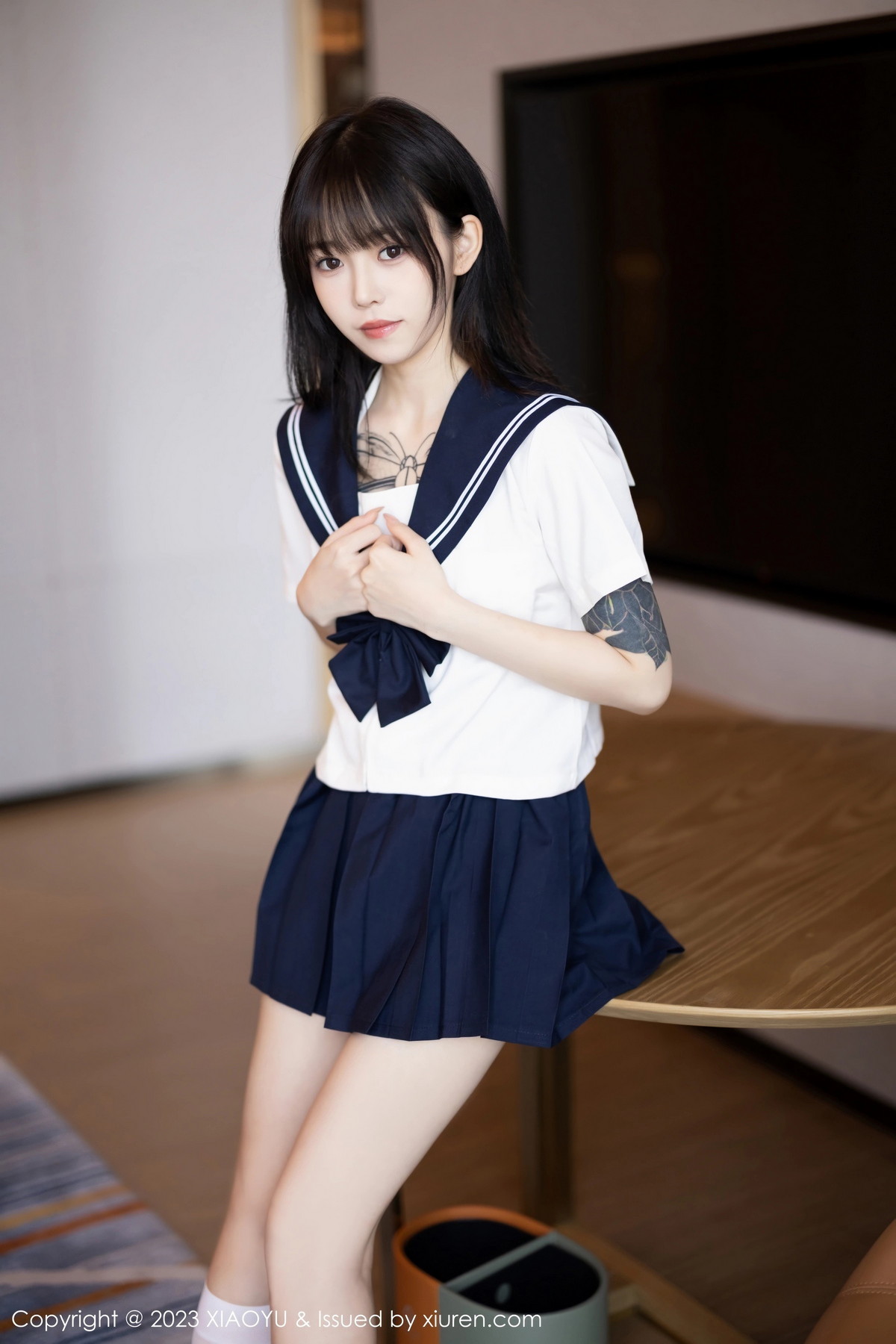 [XIAOYU]高清写真图 2023.08.08 VOL.1087 奶瓶. 学生装美腿