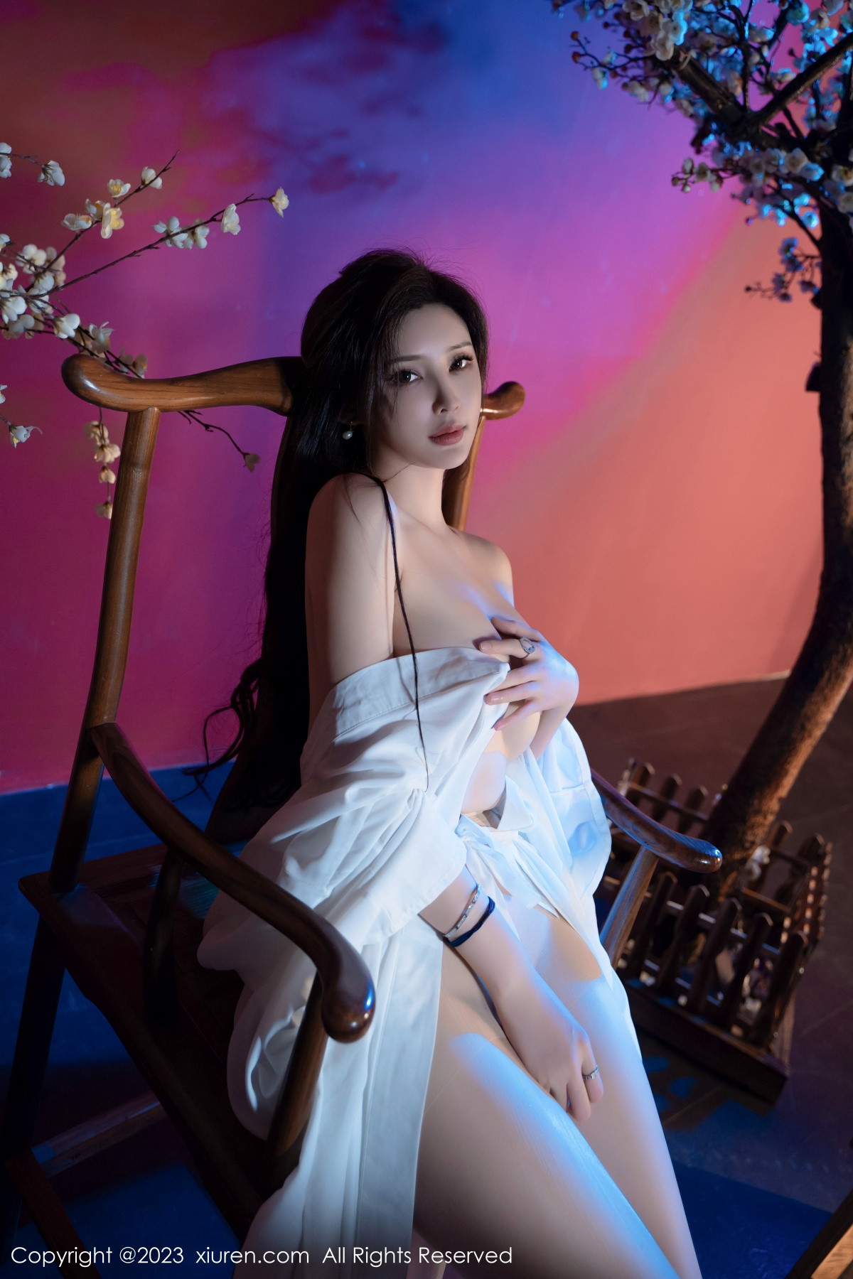 [XiuRen]高清写真图 2023.11.07 No.7625 Carol周妍希 古风美腿