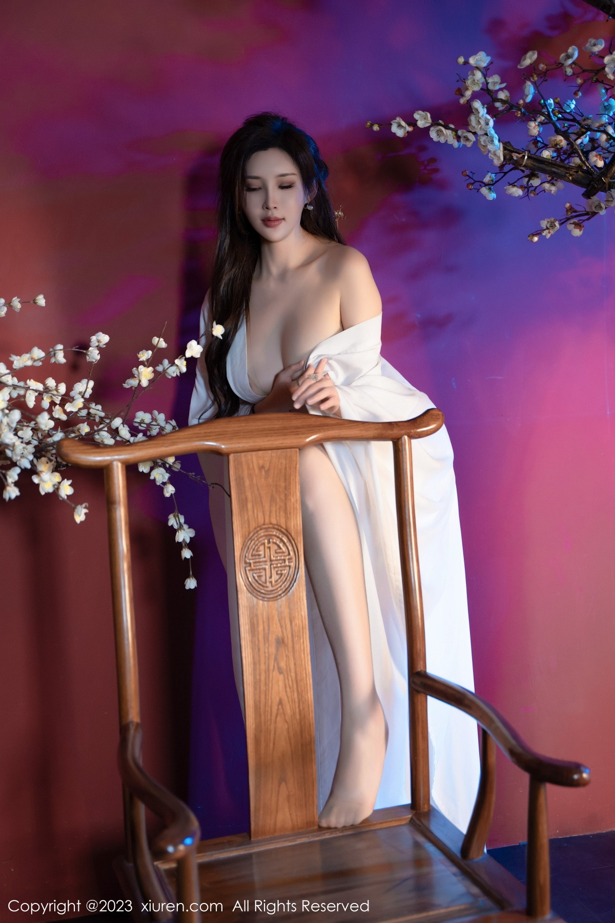 [XiuRen]高清写真图 2023.11.07 No.7625 Carol周妍希 古风美腿