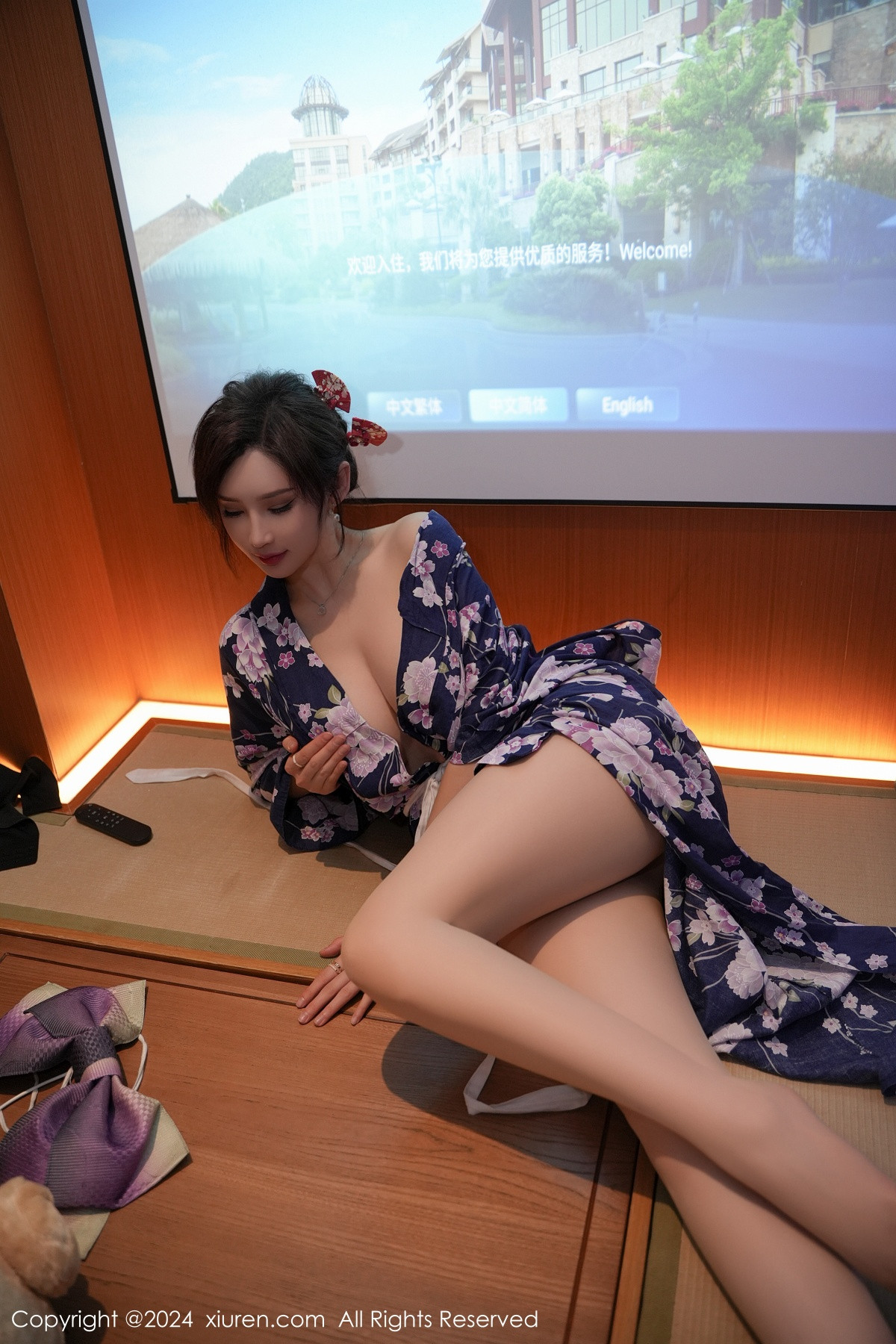 [XiuRen]高清写真图 2024.01.17 No.7975 Carol周妍希 和服美臀