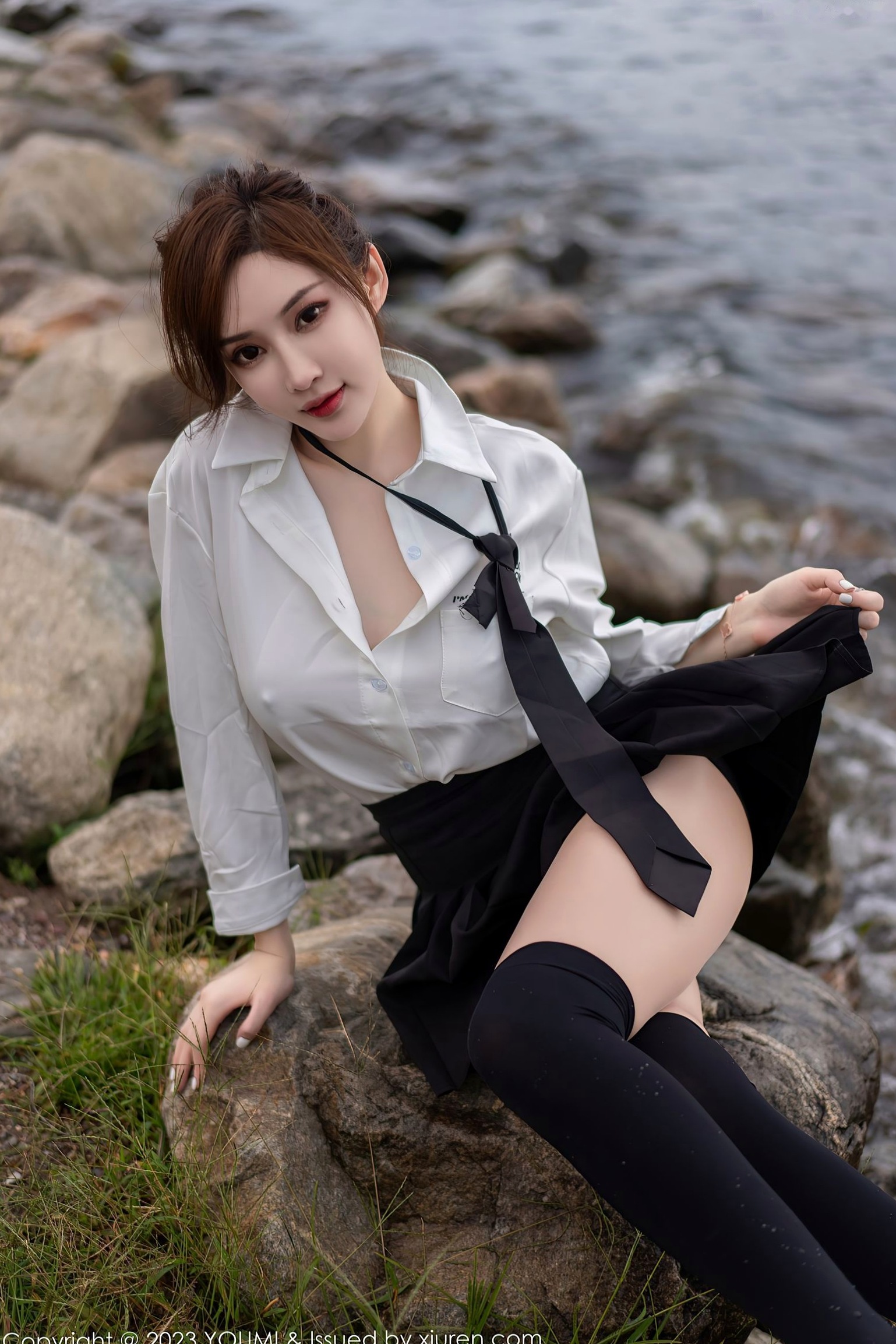 Gallery - YouMi尤蜜荟 - Chiness Model -903-周妍希：大理旅拍性感白衬衫黑短裙，制服诱惑与绝美背影勾勒极致曲线，无圣光大尺度私房写真尤蜜荟 - Chiness Model 性感诱惑大尺度私房照 周妍希女神私房照_秀色女神 - image 15