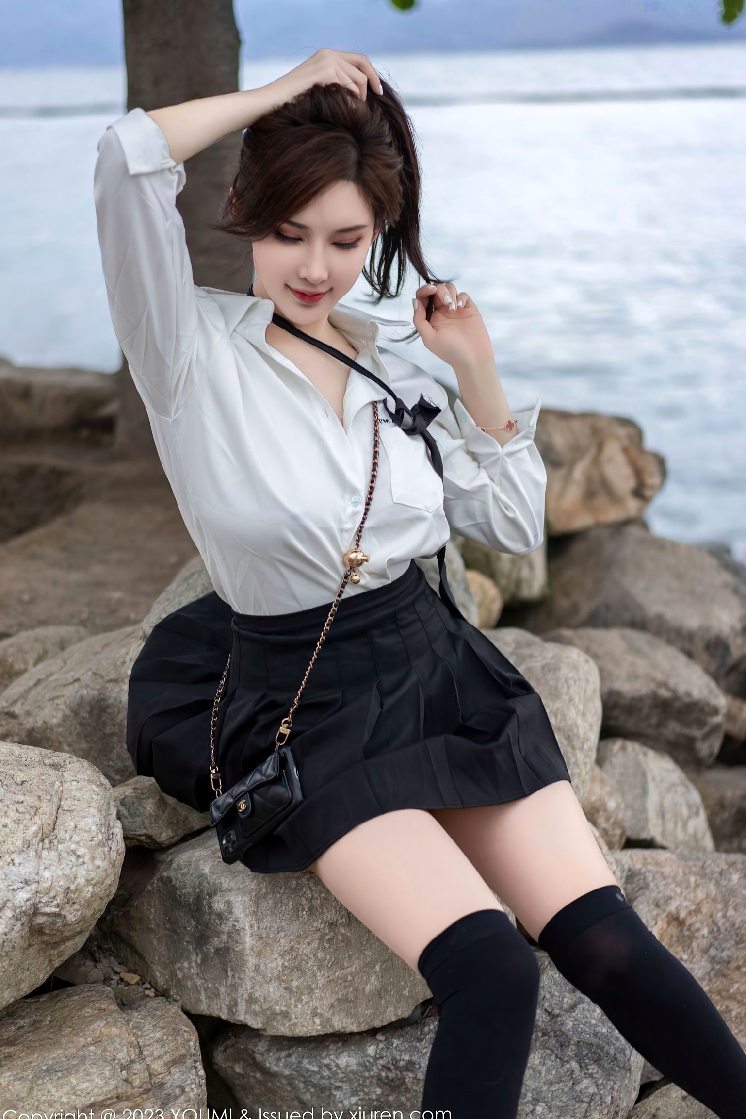 Gallery - YouMi尤蜜荟 - Chiness Model -903-周妍希：大理旅拍性感白衬衫黑短裙，制服诱惑与绝美背影勾勒极致曲线，无圣光大尺度私房写真尤蜜荟 - Chiness Model 性感诱惑大尺度私房照 周妍希女神私房照_秀色女神 - image 37