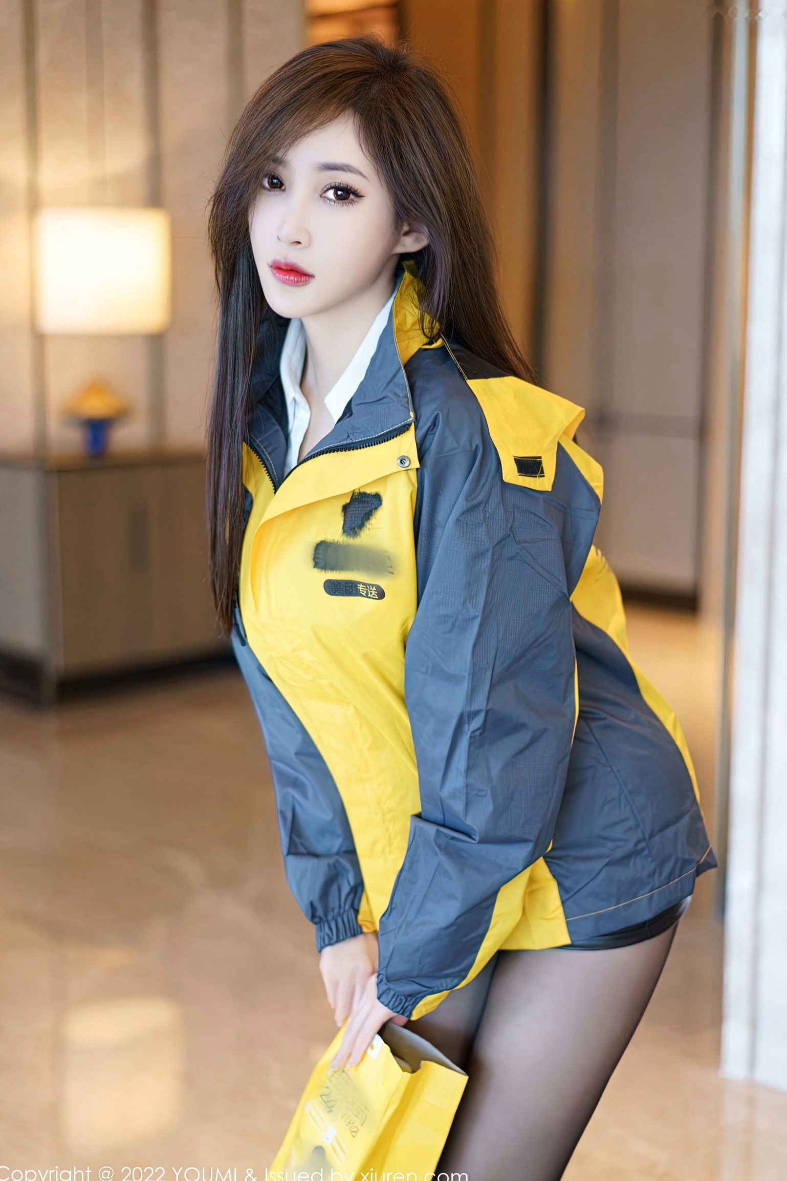 Gallery - YouMi尤蜜荟 - Chiness Model -周妍希：外卖小姐姐角色扮演，白衬衫皮裙私房诱惑，演绎极致性感与多重风情尤蜜荟 - Chiness Model 性感角色扮演私房照诱惑 周妍希女神私房照_秀色女神 - image 9
