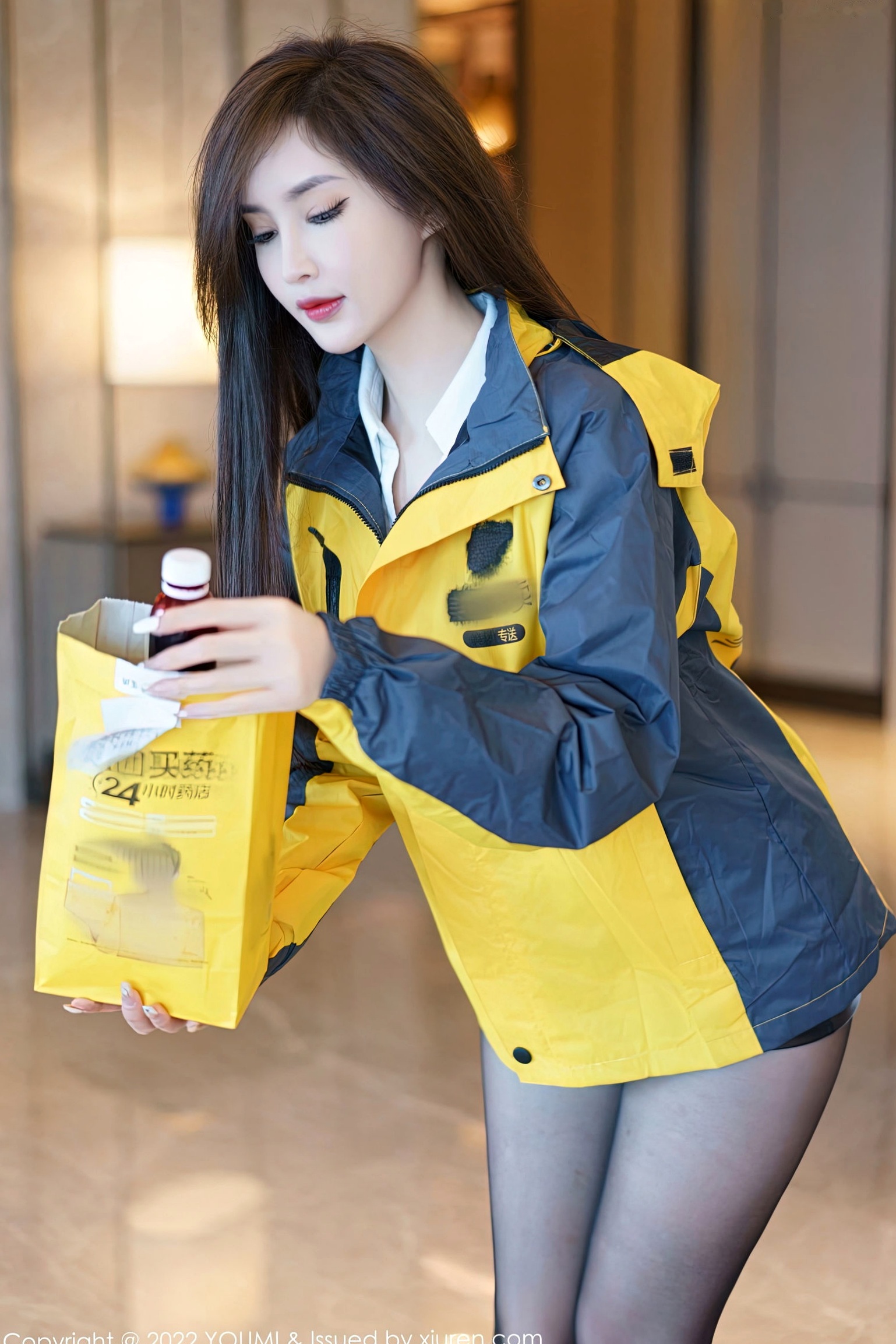 Gallery - YouMi尤蜜荟 - Chiness Model -周妍希：外卖小姐姐角色扮演，白衬衫皮裙私房诱惑，演绎极致性感与多重风情尤蜜荟 - Chiness Model 性感角色扮演私房照诱惑 周妍希女神私房照_秀色女神 - image 10
