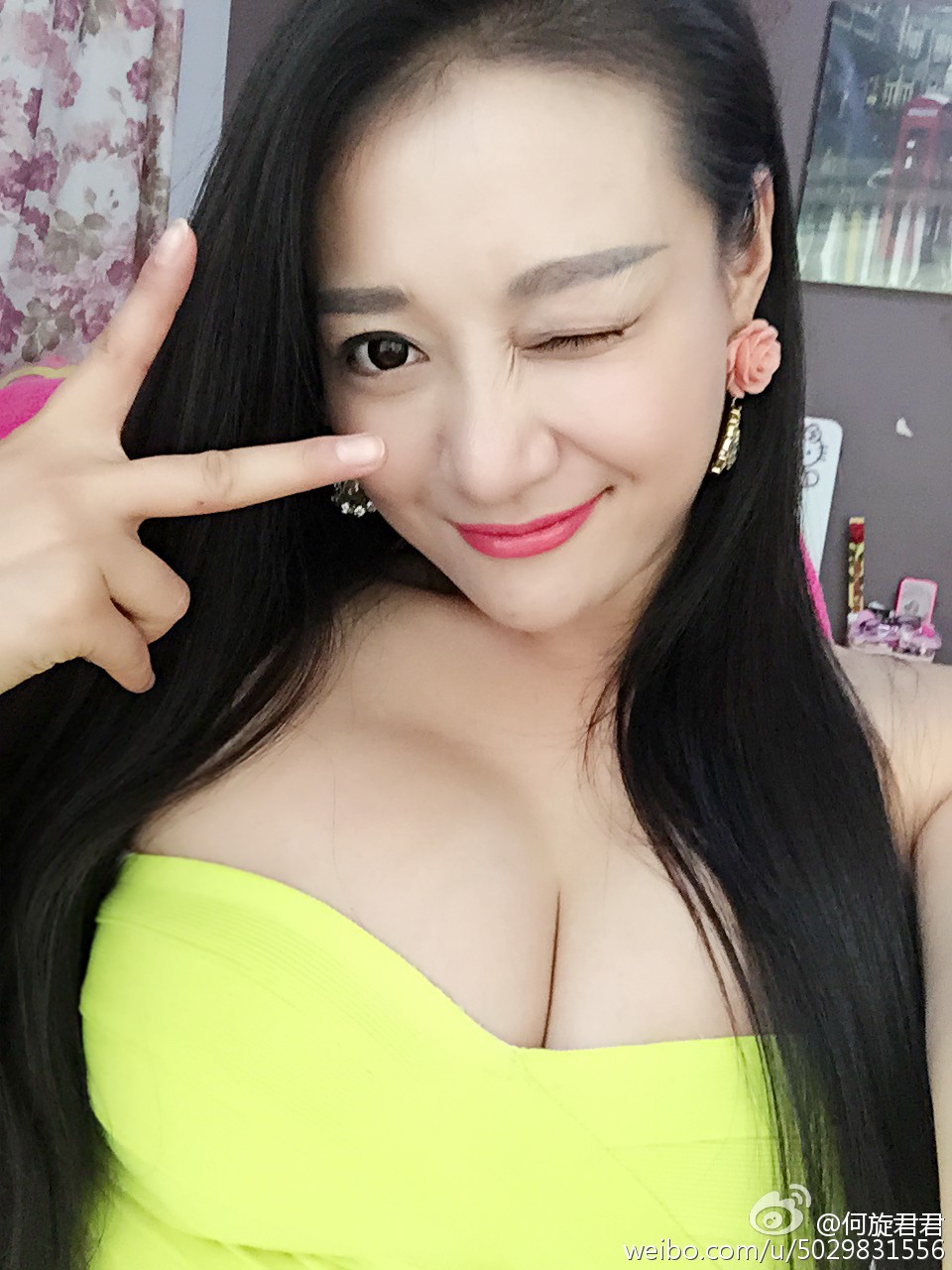 何旋君君 微博比基尼私房照诱惑写真图