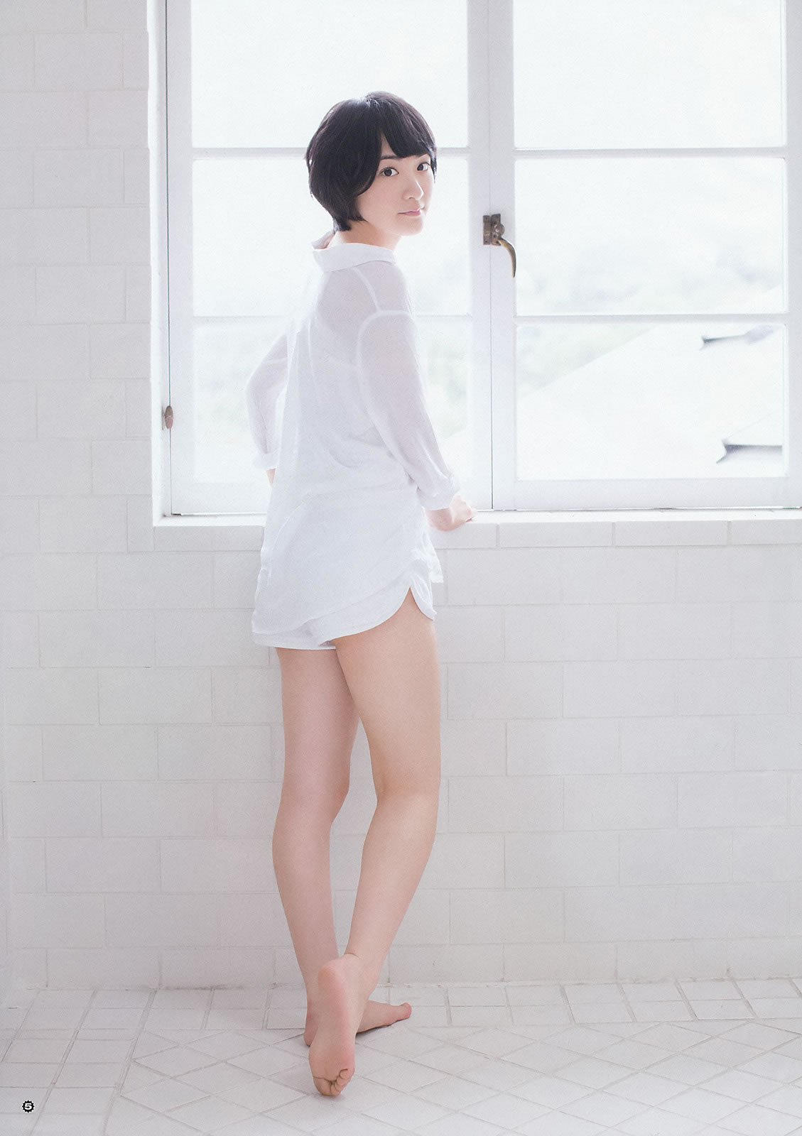 [Young Gangan]高清写真图2015 No.12-13 兒玉遙 武田紗季 生駒里奈 御伽ねこむ 井上小百合