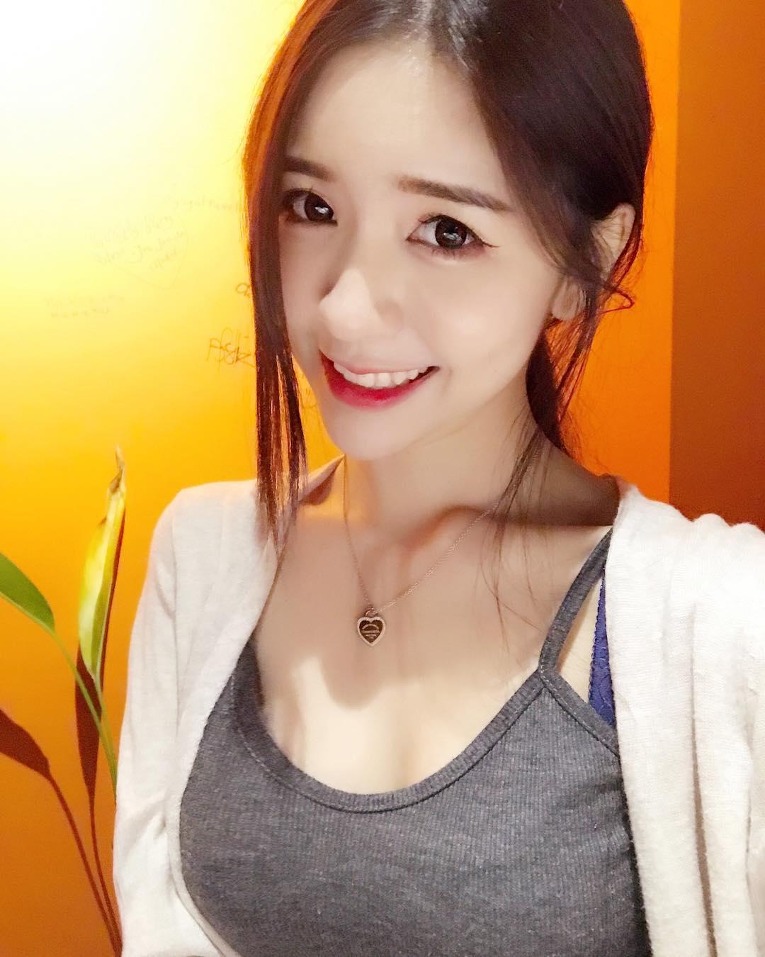 比基尼不要停！清新正妹「Chong Anqi」高颜值看不腻