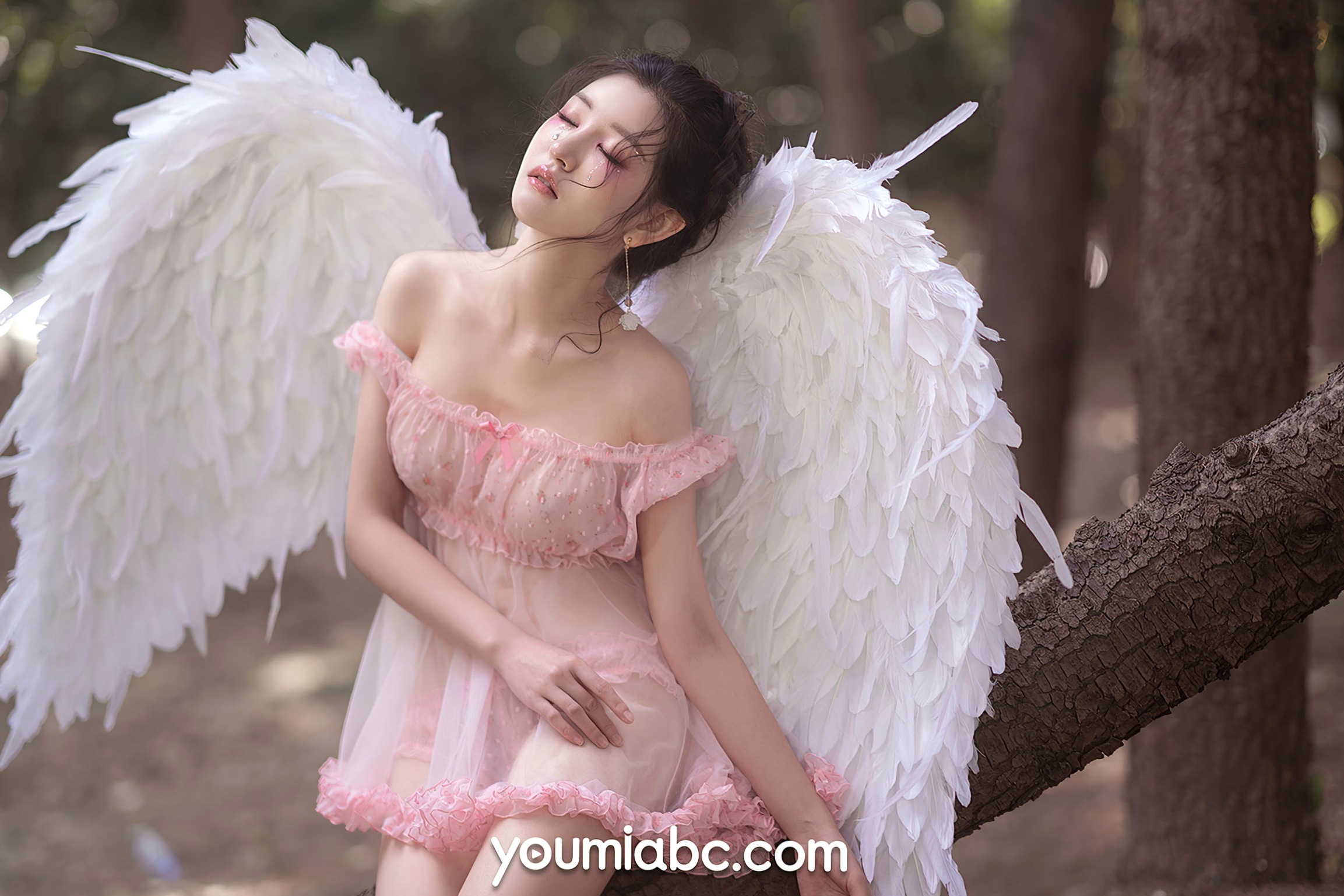 Gallery - YouMi尤蜜-沈梦瑶《粉天使》：森林户外角色扮演，粉色蕾丝透视睡裙，化身梦幻羽翼小天使，极致唯美撩人，无圣光大尺度写真尤蜜荟 - Chiness Model 角色扮演性感私房照大尺度 沈梦瑶女神私房照_秀色女神 - image 1