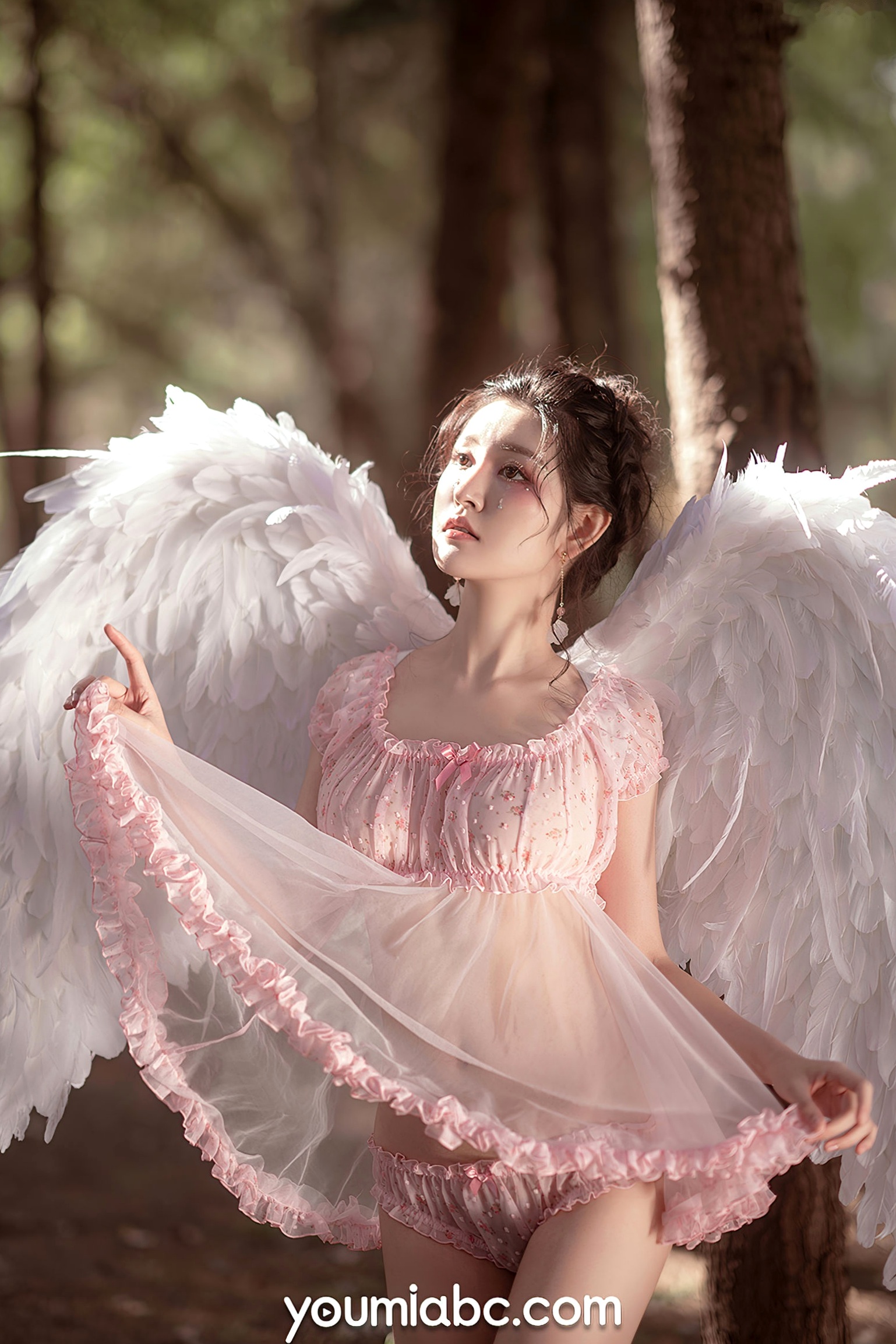 Gallery - YouMi尤蜜-沈梦瑶《粉天使》：森林户外角色扮演，粉色蕾丝透视睡裙，化身梦幻羽翼小天使，极致唯美撩人，无圣光大尺度写真尤蜜荟 - Chiness Model 角色扮演性感私房照大尺度 沈梦瑶女神私房照_秀色女神 - image 10