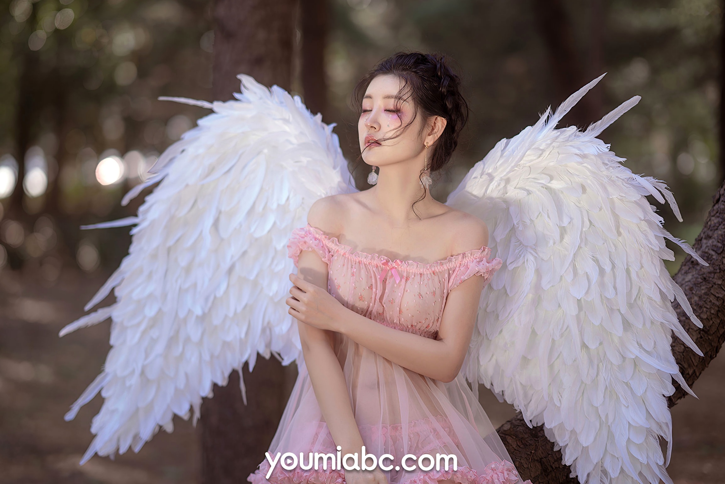 Gallery - YouMi尤蜜-沈梦瑶《粉天使》：森林户外角色扮演，粉色蕾丝透视睡裙，化身梦幻羽翼小天使，极致唯美撩人，无圣光大尺度写真尤蜜荟 - Chiness Model 角色扮演性感私房照大尺度 沈梦瑶女神私房照_秀色女神 - image 24